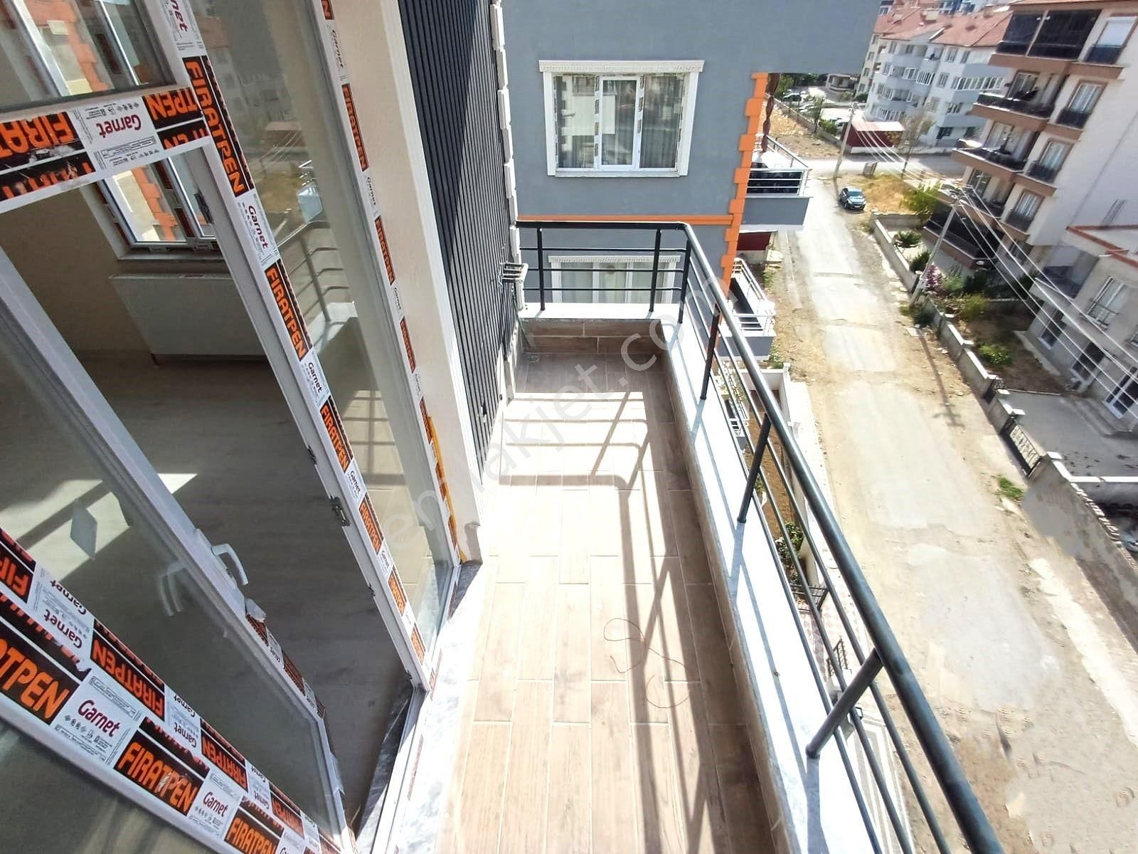 Aygülden Burhaniye'de ‼dubleks Alana 2+1 Daire Hediye Sıfır Teraslı Çift Mutfaklı Doğalgazlı Dubleks - Görsel 17