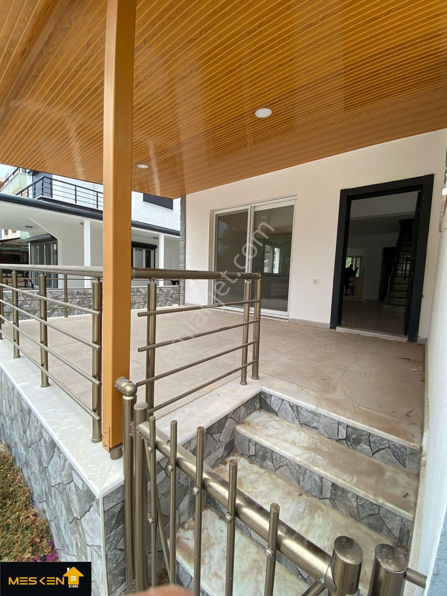 Didim Fevzipaşa'da Plaja 100 Metre Bakımlı Villa - Görsel 6