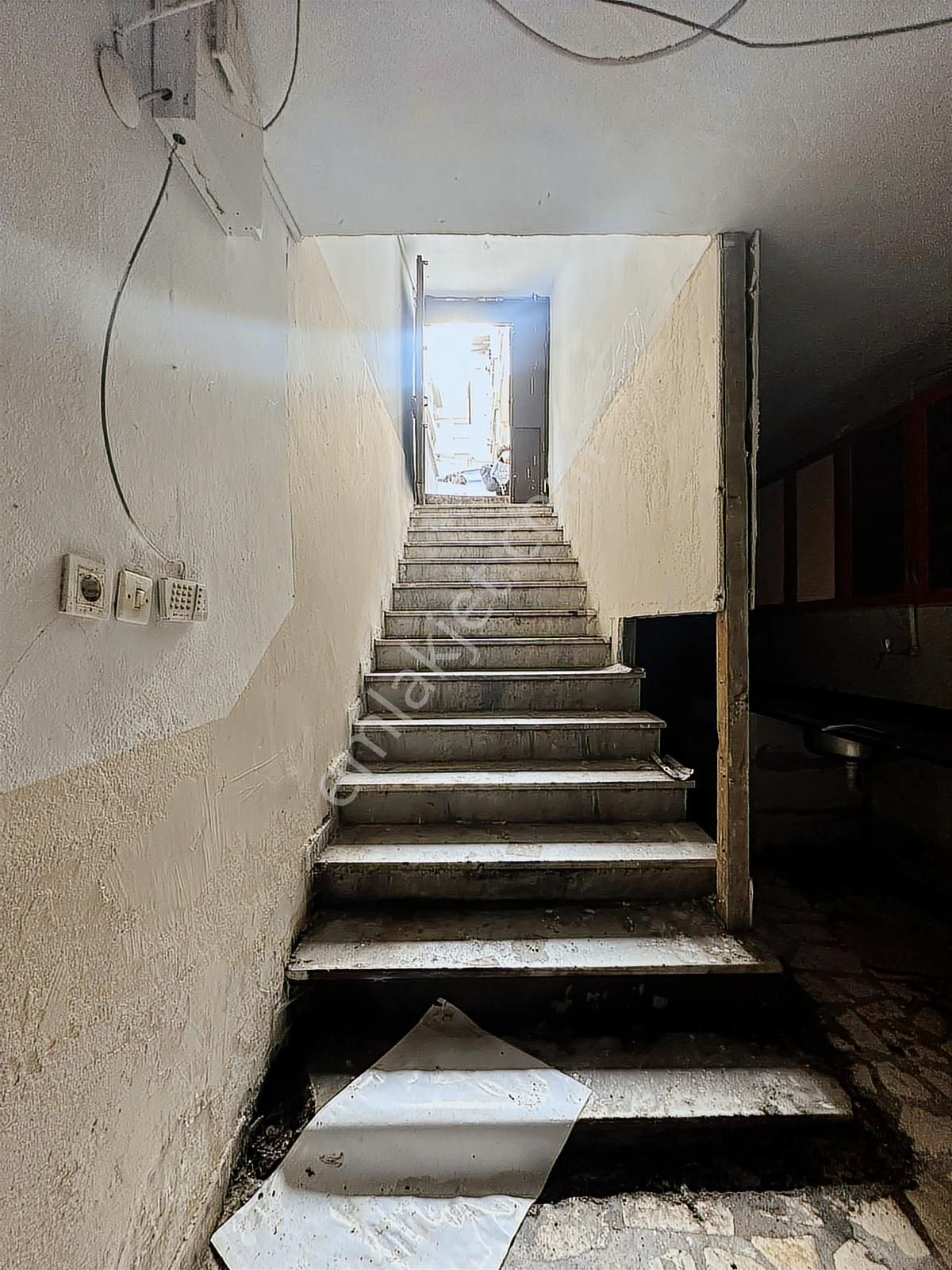 Yatırımlık Kupon 500 M2 Satılık Dükkan - Görsel 3