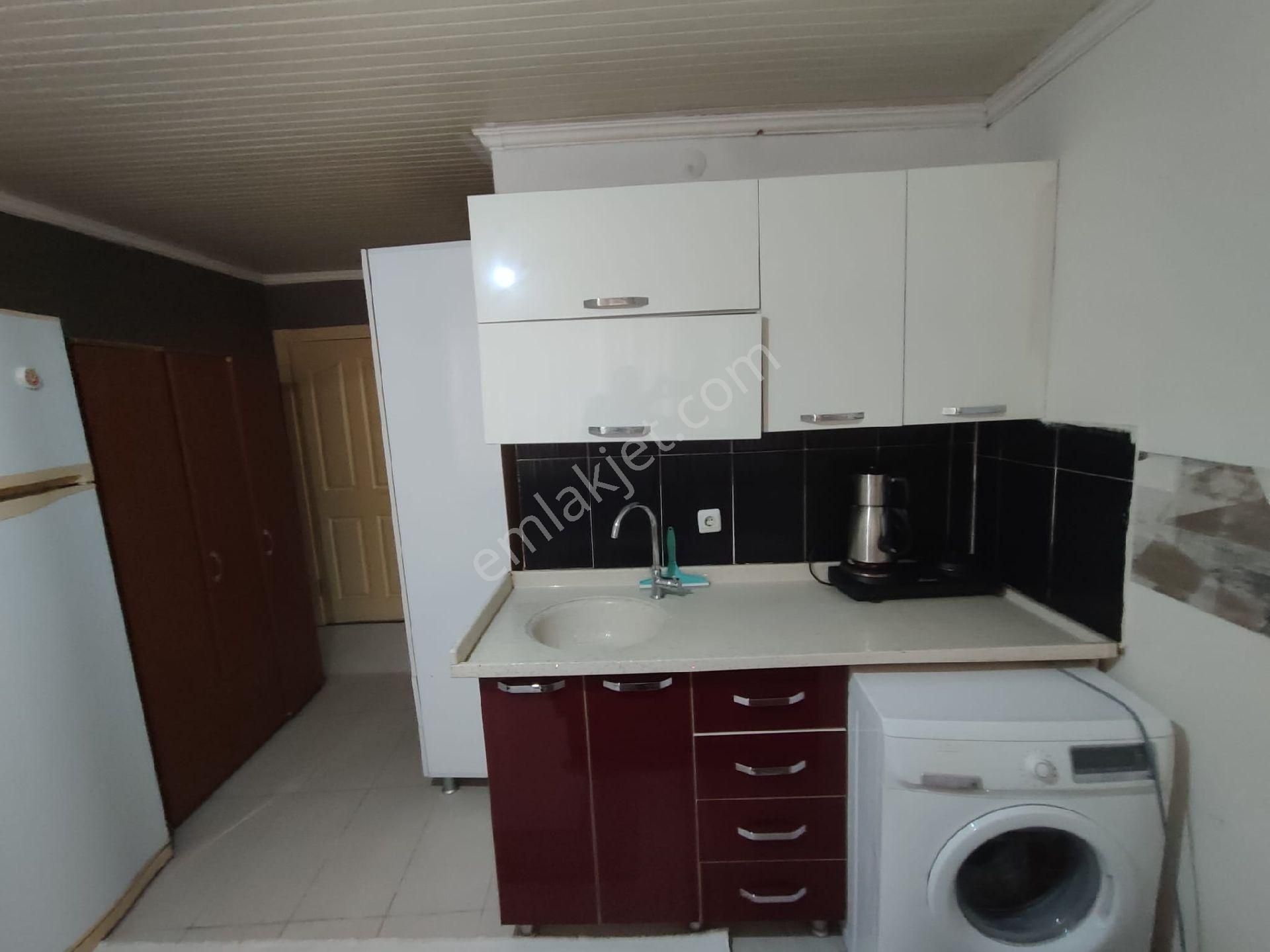 Beyaz Evler Mahallesi Eşyalı Daire 1+0 - Görsel 8