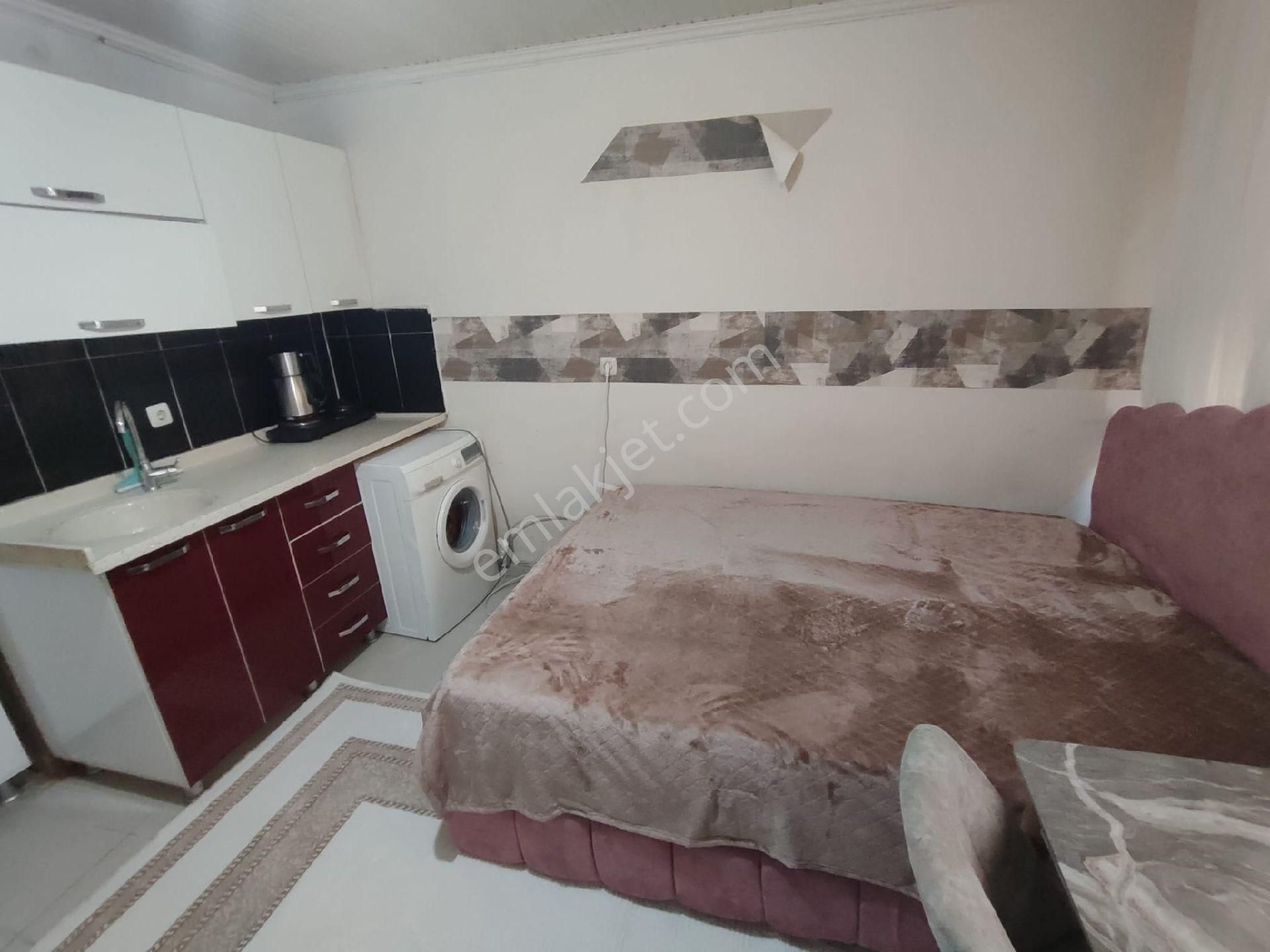 Beyaz Evler Mahallesi Eşyalı Daire 1+0 - Görsel 4