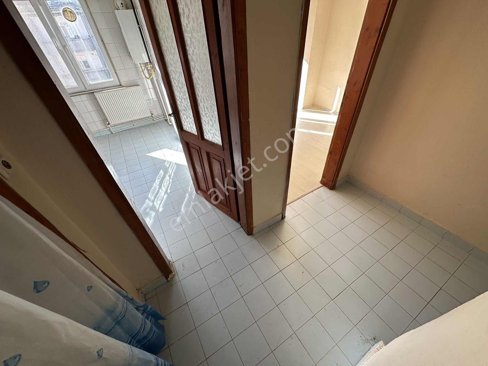 Kazımpaşada Cadde Üstü Kiralık 3+1 Daire - Turgut Gayrimenkul - Görsel 12