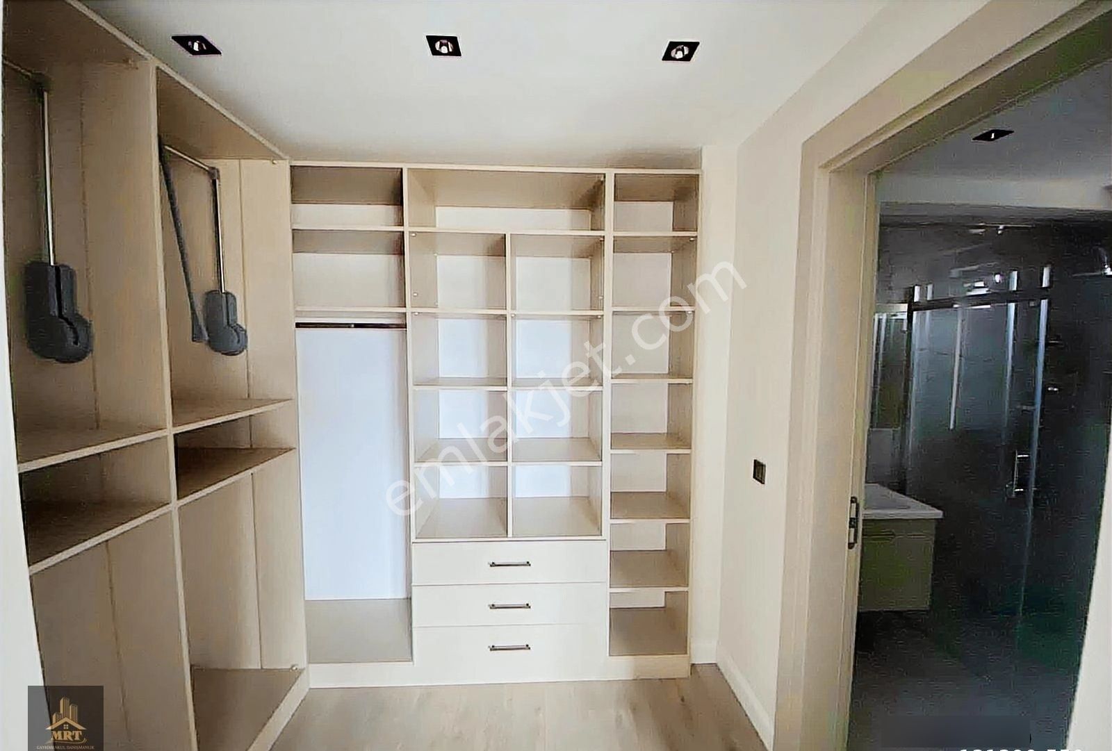 Erkilet'de Lüksü Hissettiren Sanatsal 3 Katlı Villanız Hazır - Görsel 25