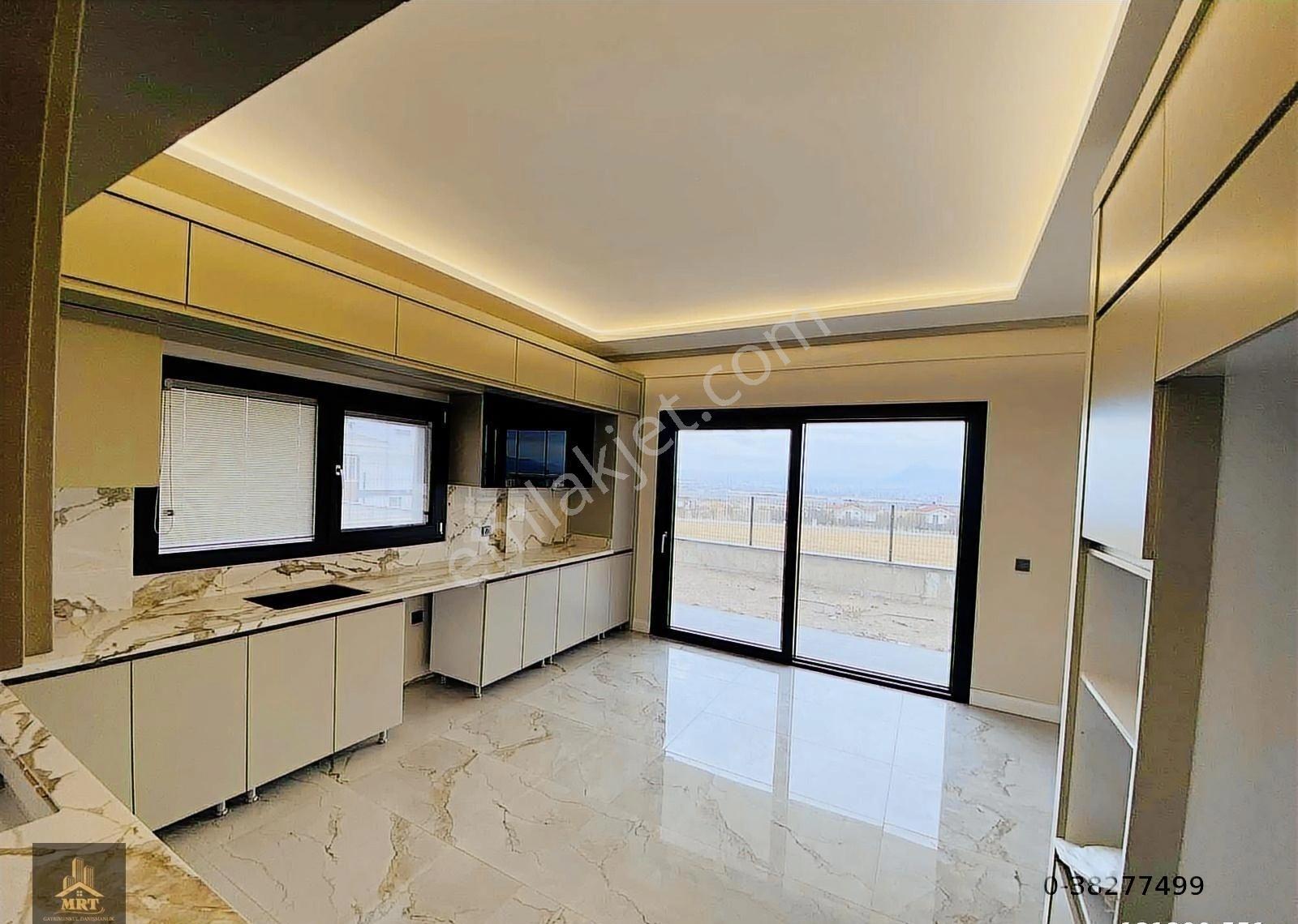 Erkiletin En Pestijli Konumunda 8+1 Ultra Lüks 3 Katlı Villa - Görsel 11