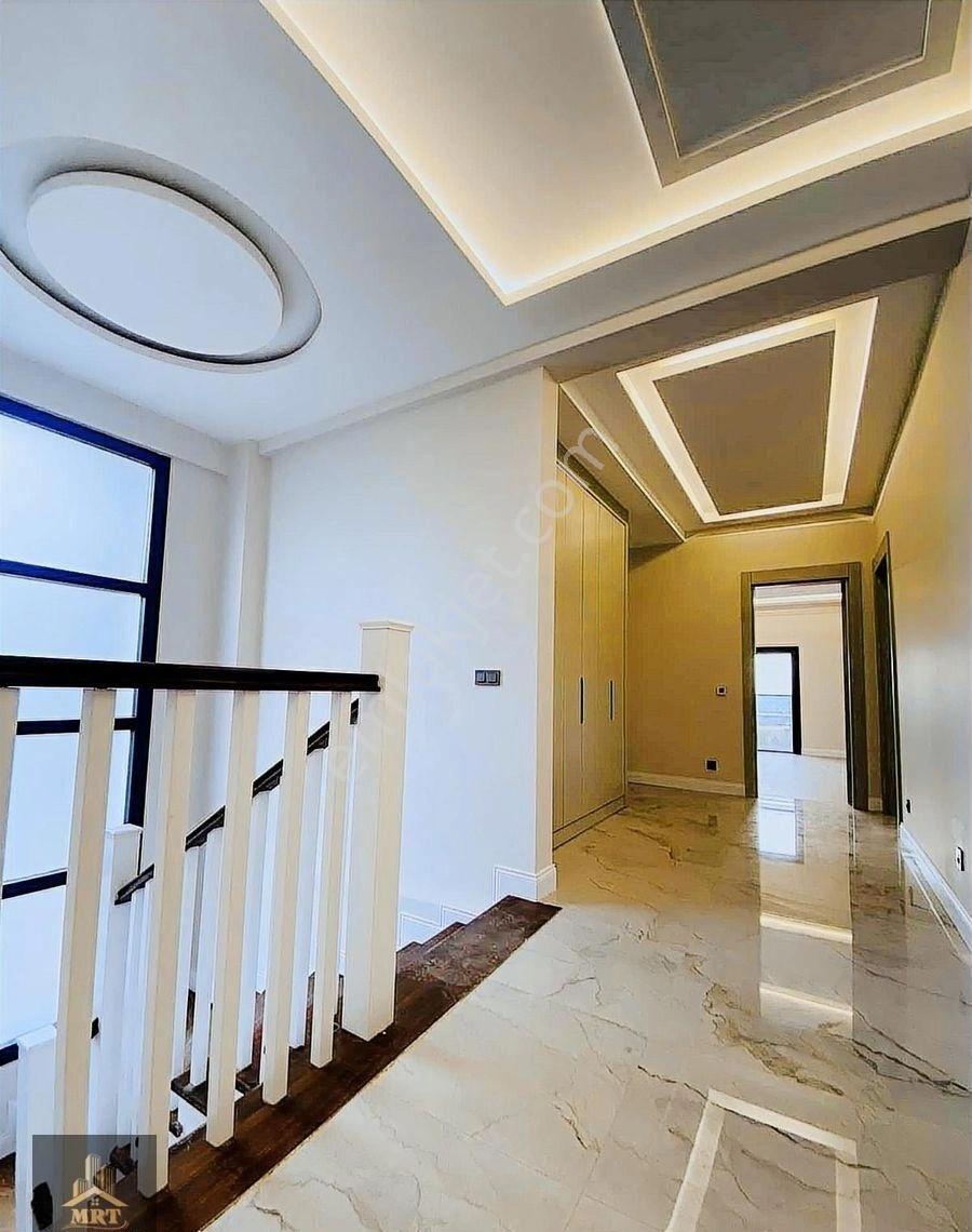 Erkiletin En Pestijli Konumunda 8+1 Ultra Lüks 3 Katlı Villa - Görsel 24