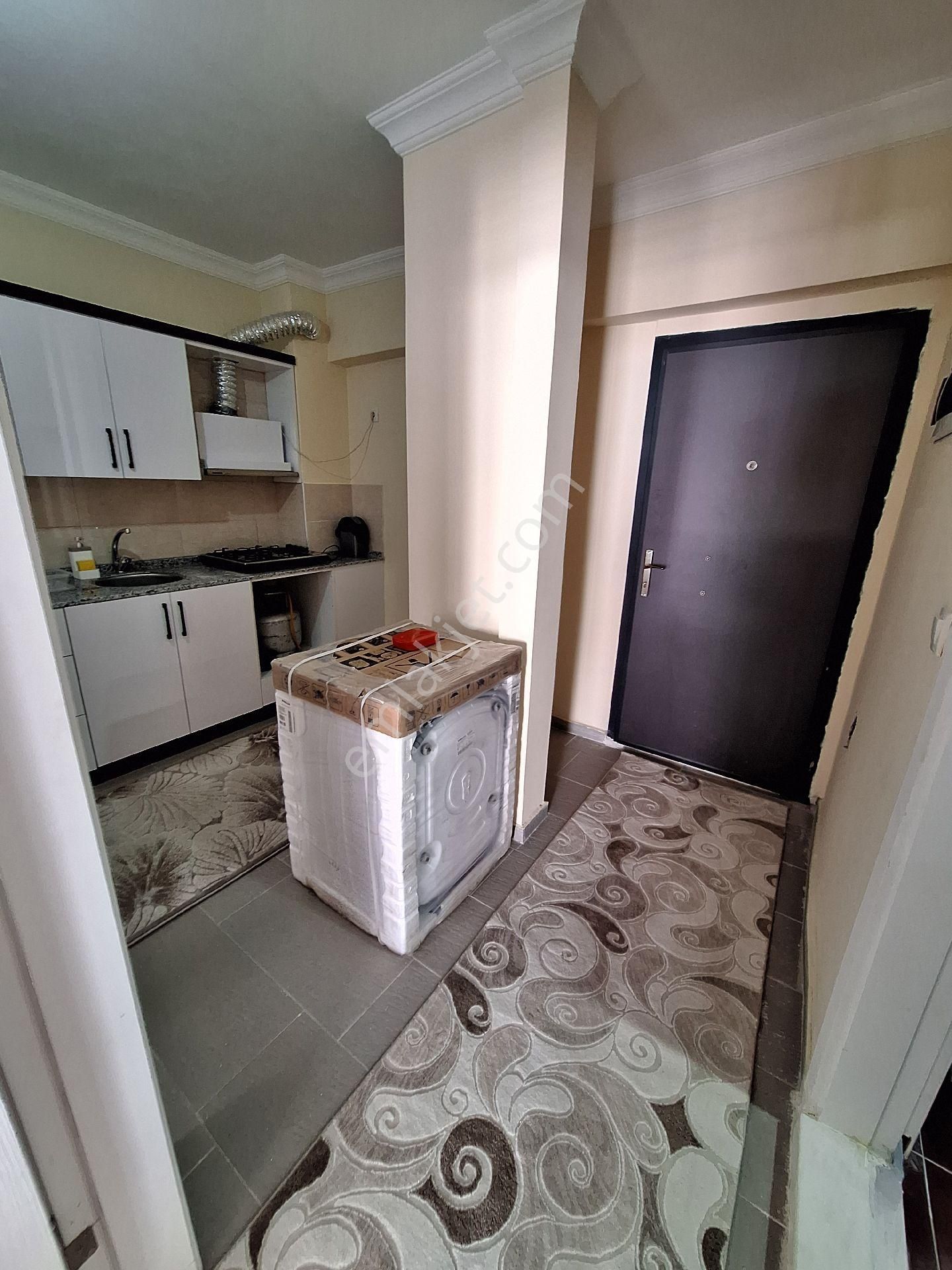 Geniş Sıfır 2+1 Daire Eşyalı Ön Cephe - Görsel 5