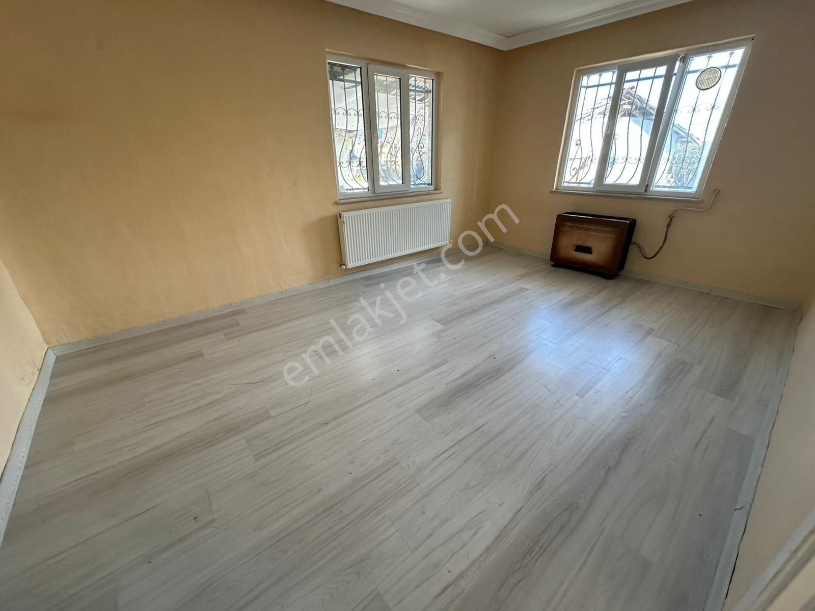 Korucuk'ta Kiralık 2+1 Daire - Turgut Gayrimenkul - Görsel 2