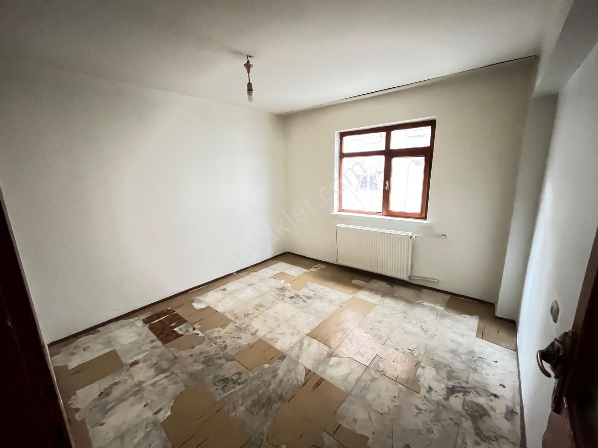 Ufuktepede Caddeye Yakın 3+1 Hesaplı Kiralık - Görsel 10