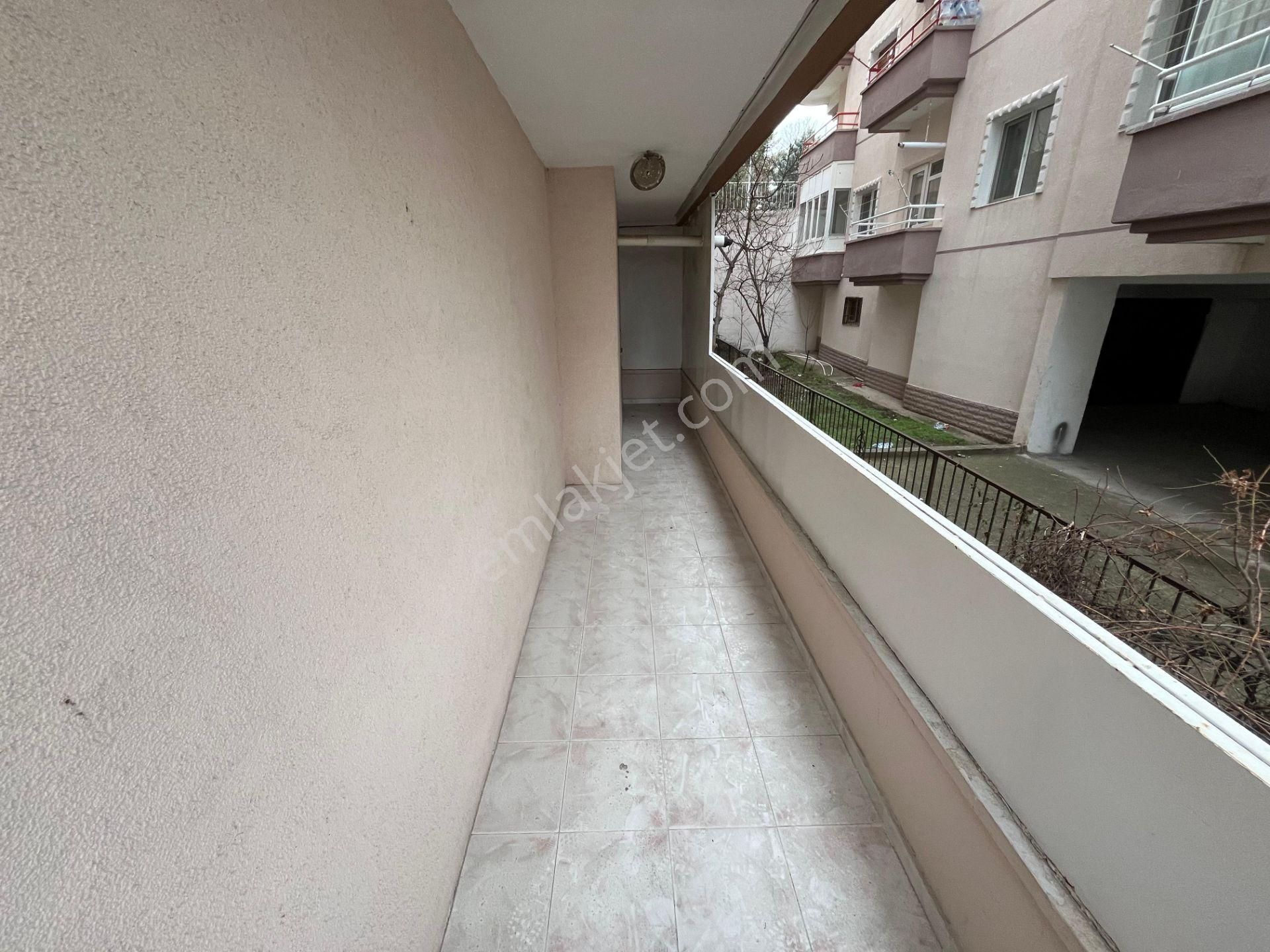 Ufuktepede Caddeye Yakın 3+1 Hesaplı Kiralık - Görsel 18