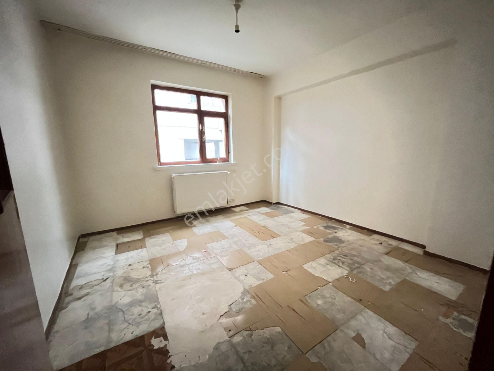 Ufuktepede Caddeye Yakın 3+1 Hesaplı Kiralık - Görsel 11