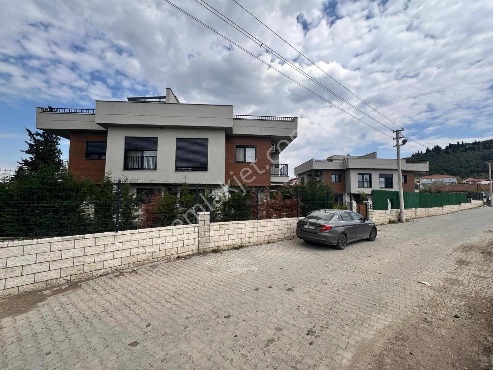 Eliz Grup'tan Gerenköyde Kiralık 3+1 Villa - Görsel 5