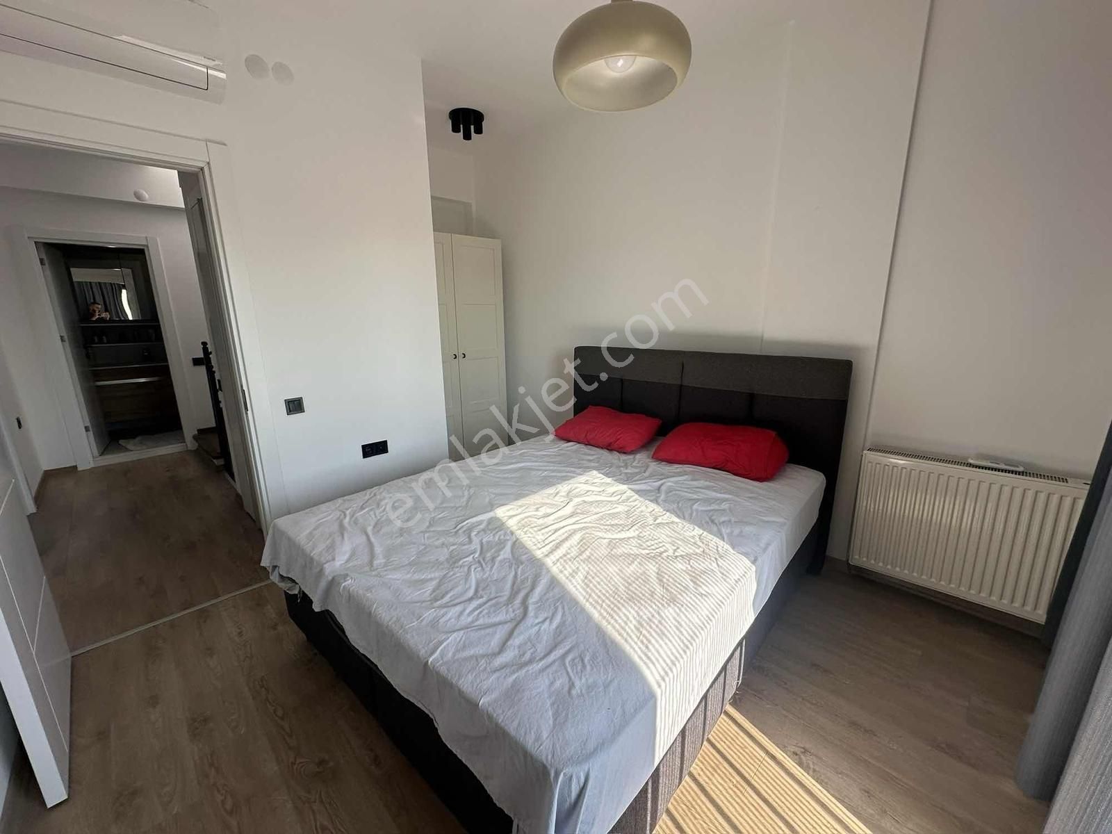 Eliz Grup'tan Gerenköyde Eşyalı Kiralık 3+1 Villa - Görsel 21