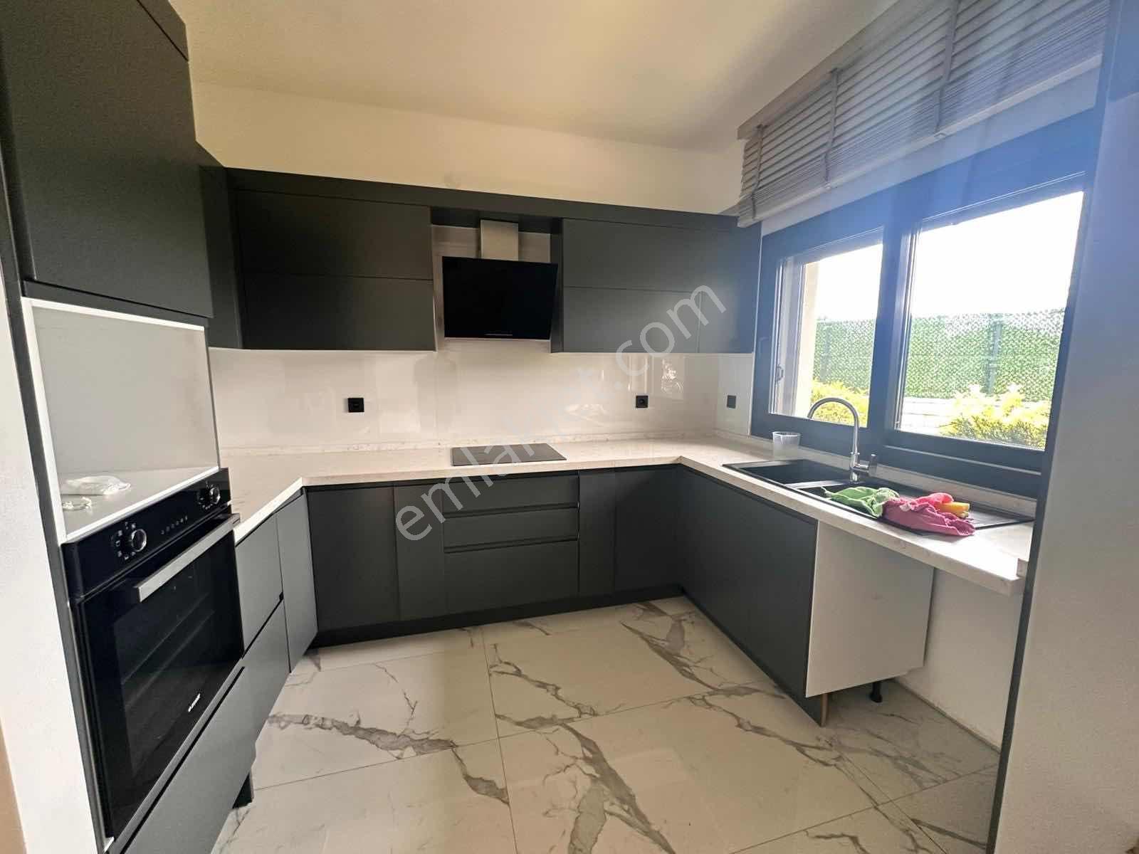 Eliz Grup'tan Gerenköyde Kiralık 3+1 Villa - Görsel 8