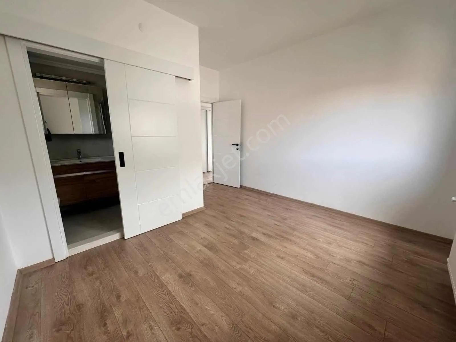 Eliz Grup'tan Gerenköyde Kiralık 3+1 Villa - Görsel 2
