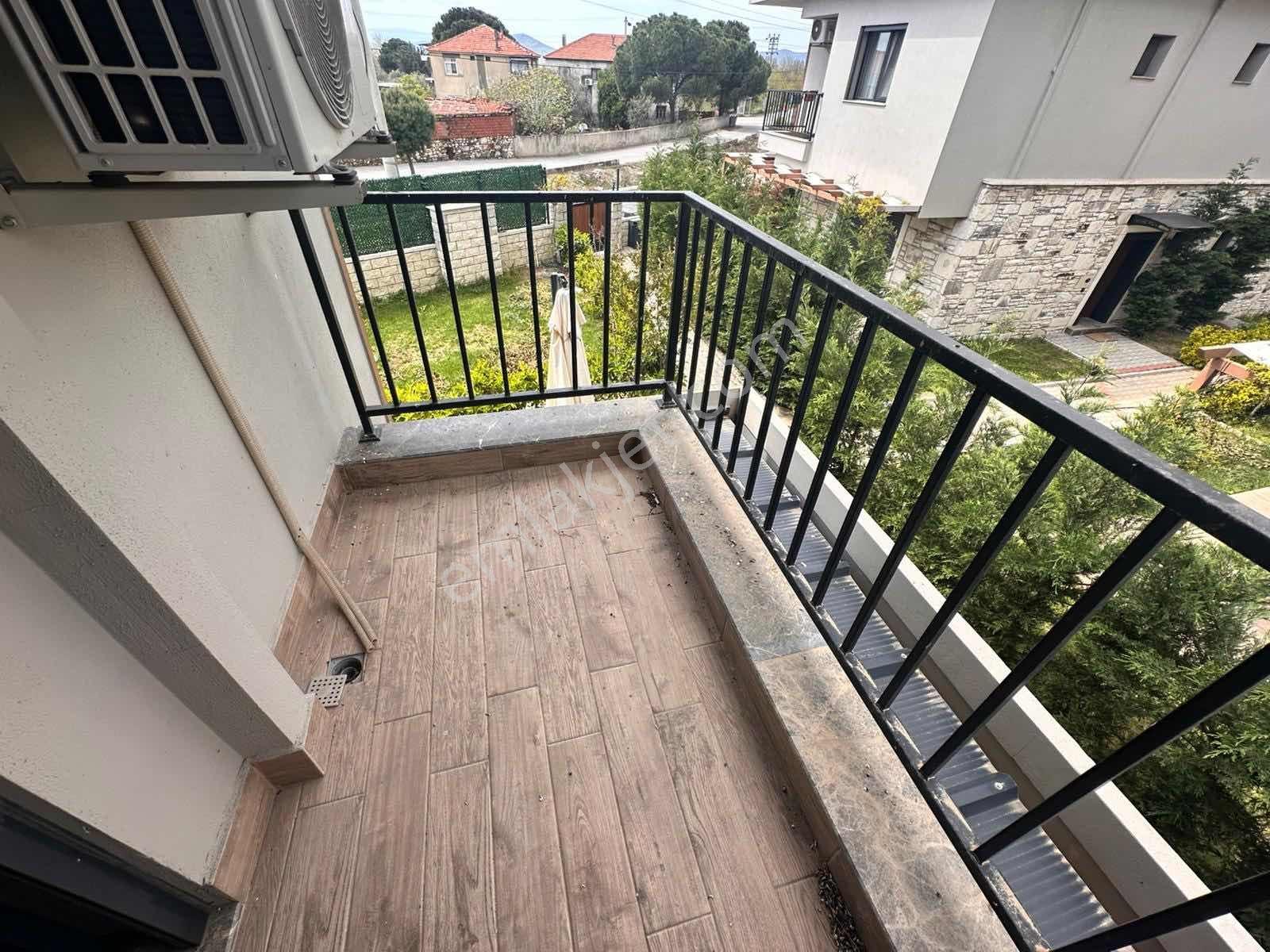 Eliz Grup'tan Gerenköyde Kiralık 3+1 Villa - Görsel 14
