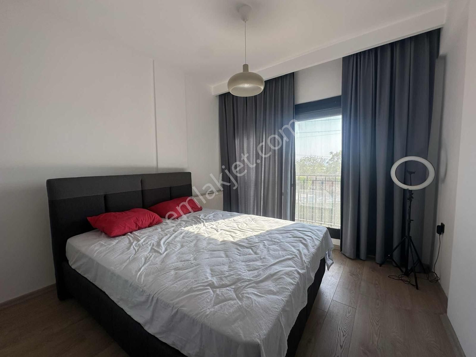 Eliz Grup'tan Gerenköyde Eşyalı Kiralık 3+1 Villa - Görsel 15