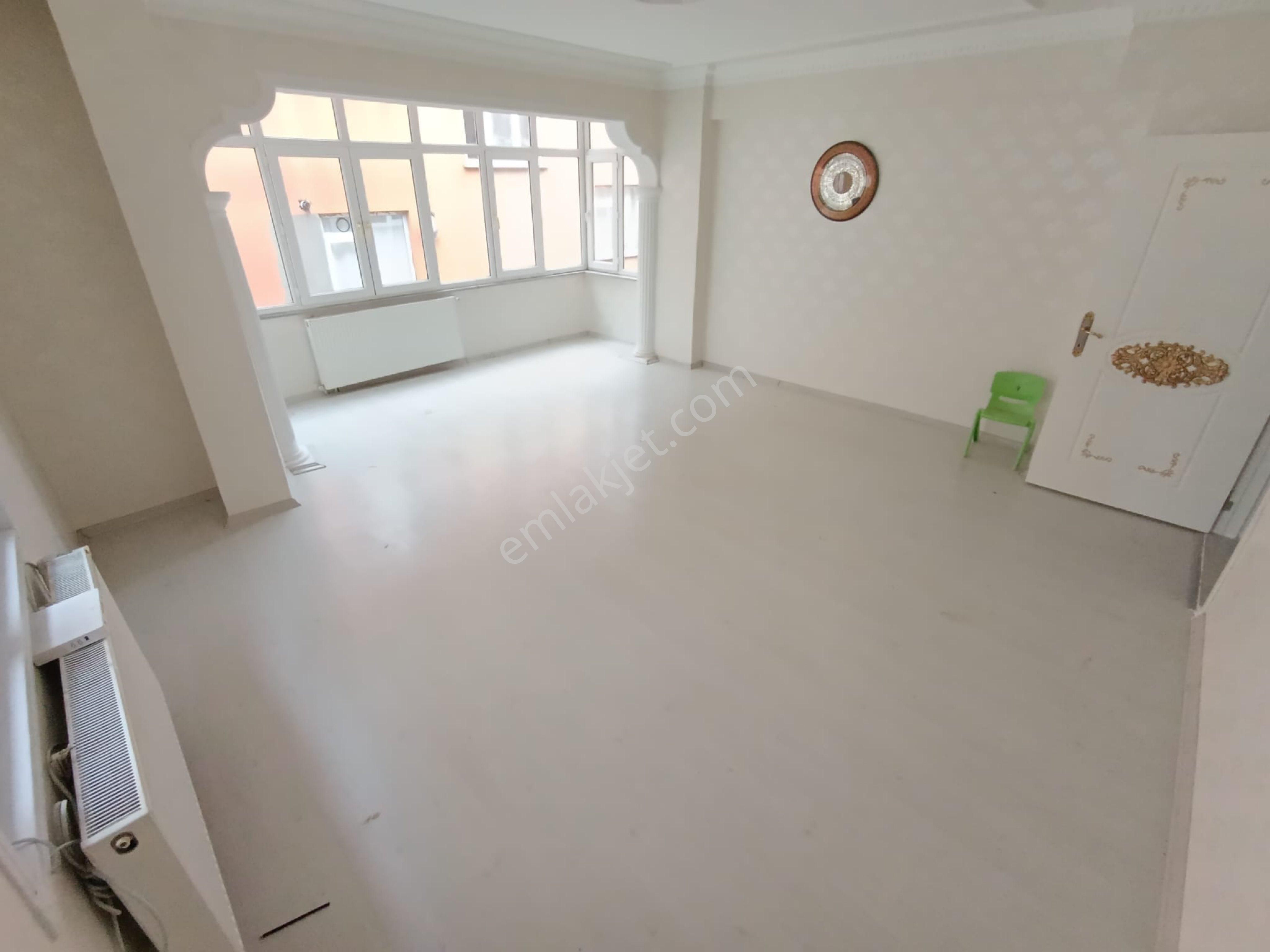 Sultançiftliği Mahallesi 4+2 200 M2 Asansörsüz Tramvaya Yakın Kiralık Dubleks Daire - Görsel 5