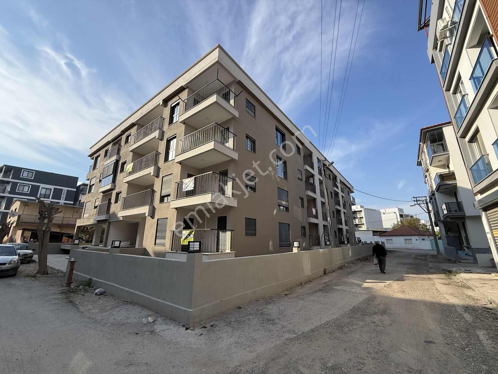 Seyrek Meydan 'da Sıfır Full Eşyalı 1+1 Kiralık Daire - Görsel 4