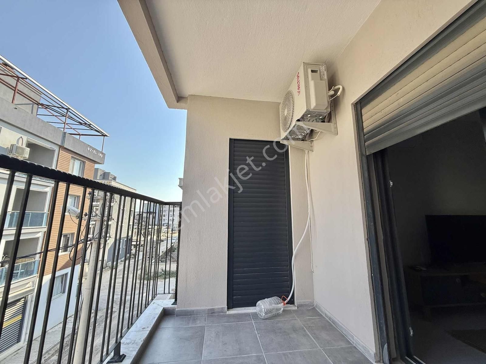 Seyrek Meydan 'da Sıfır Full Eşyalı 1+1 Kiralık Daire - Görsel 23