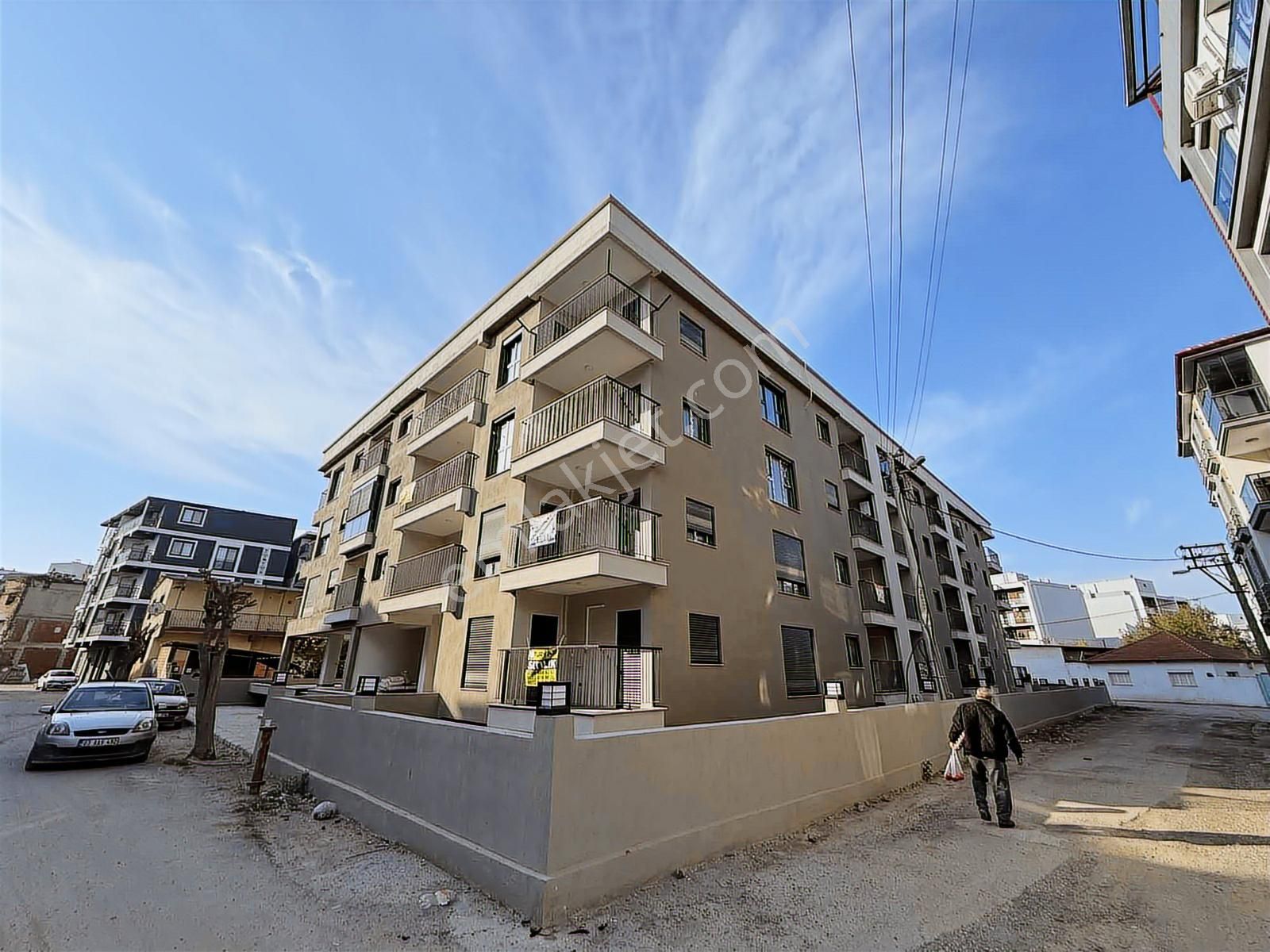 Seyrek Meydan 'da Sıfır Full Eşyalı 1+1 Kiralık Daire - Görsel 14