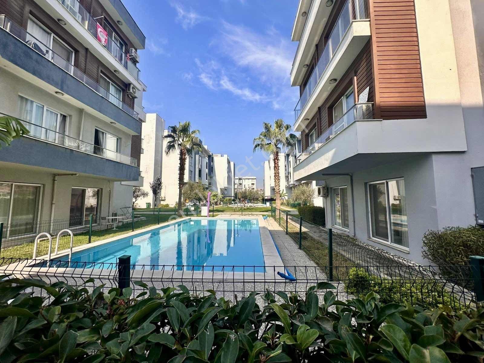 Seyrek'te Kısmi Eşyalı 1+1 Kiralık Daire