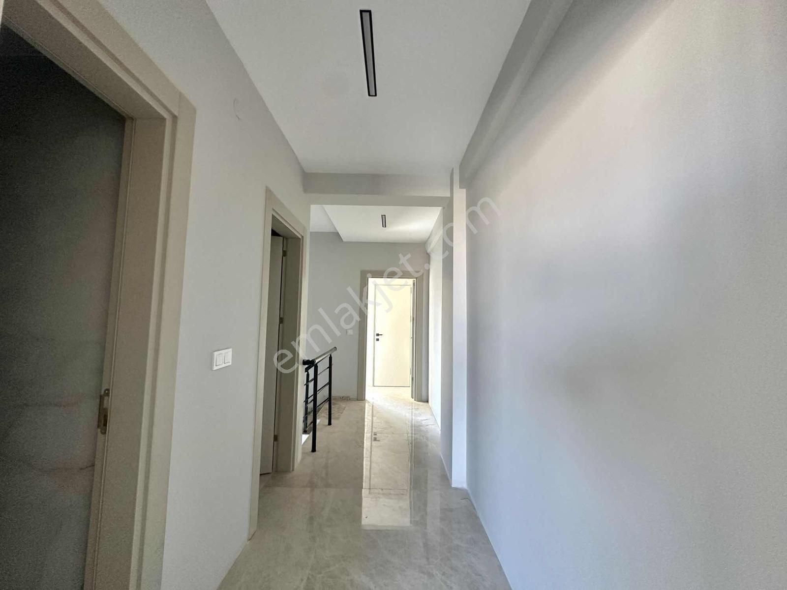 Eliz Grup'tan Satılık 3+1 Geniş Bahçeli Villa - Görsel 29