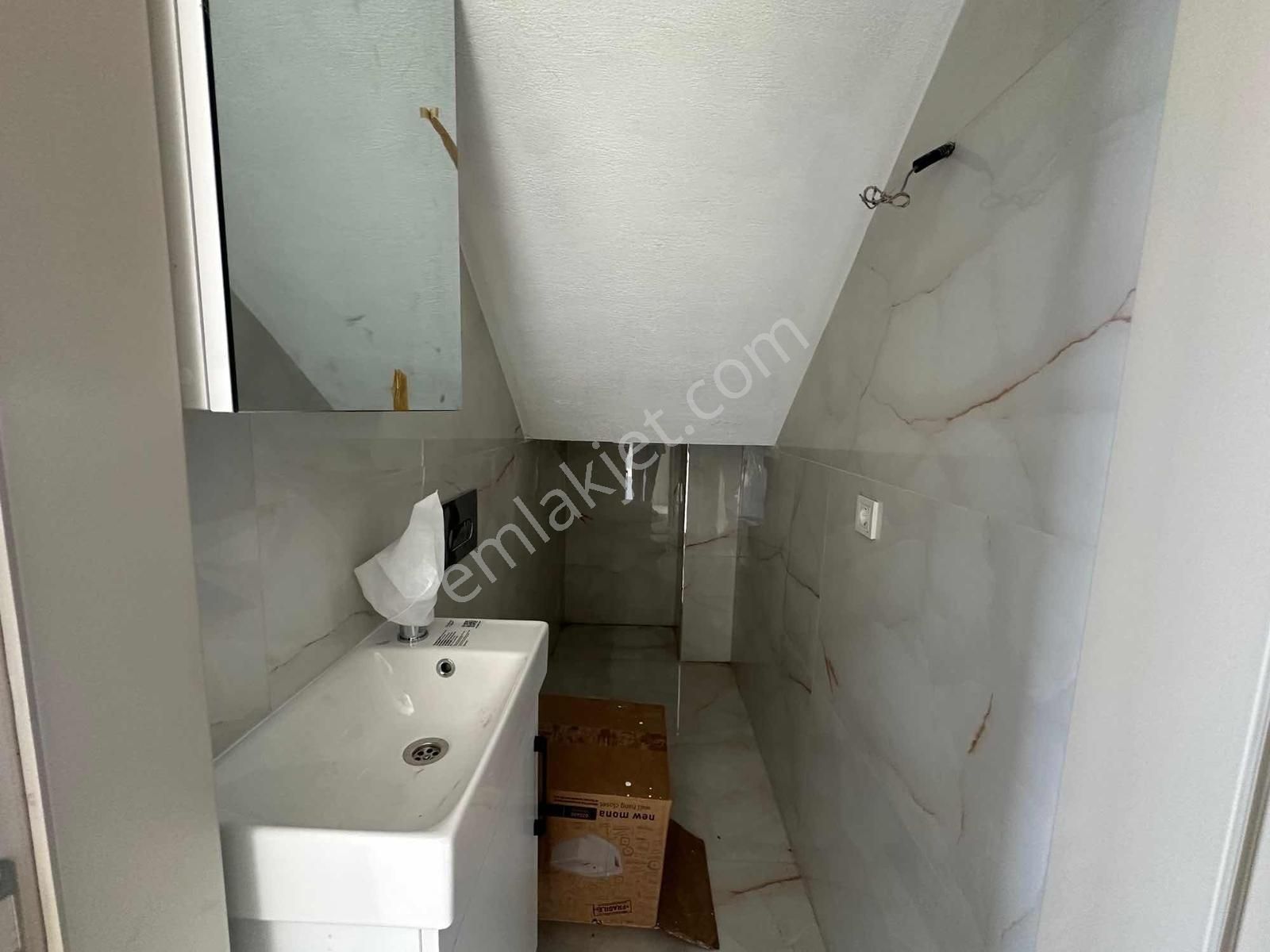 Eliz Grup'tan Satılık 3+1 Geniş Bahçeli Villa - Görsel 33