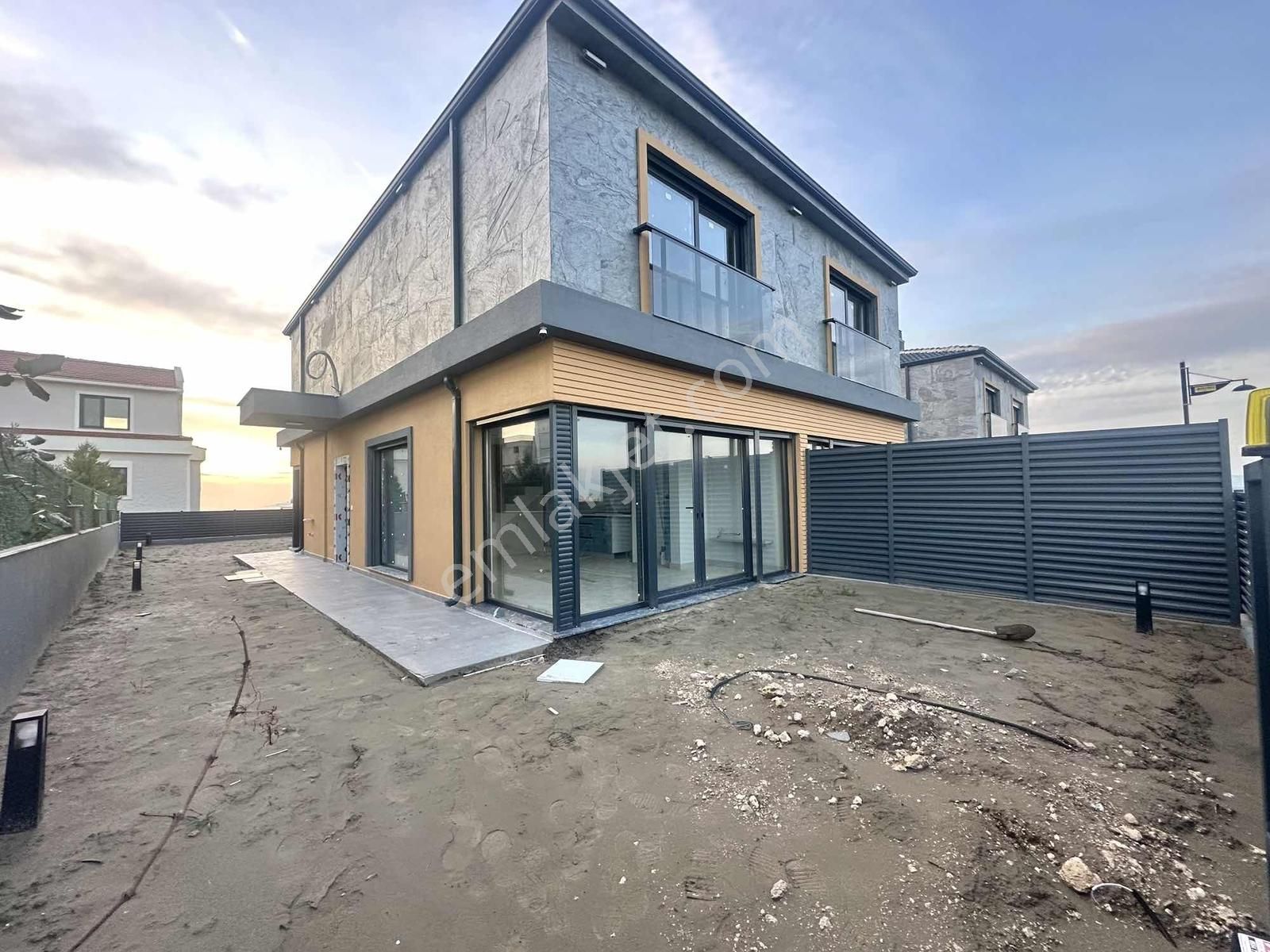 Eliz Grup'tan Satılık 3+1 Geniş Bahçeli Villa - Görsel 13