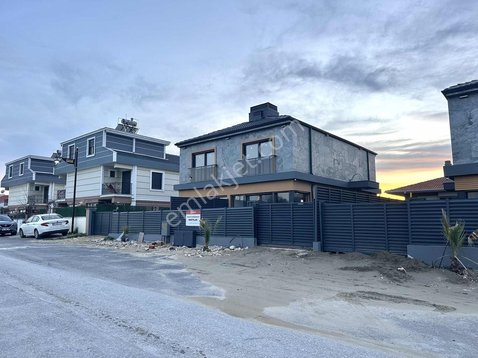 Eliz Grup'tan Satılık 3+1 Geniş Bahçeli Villa - Görsel 16