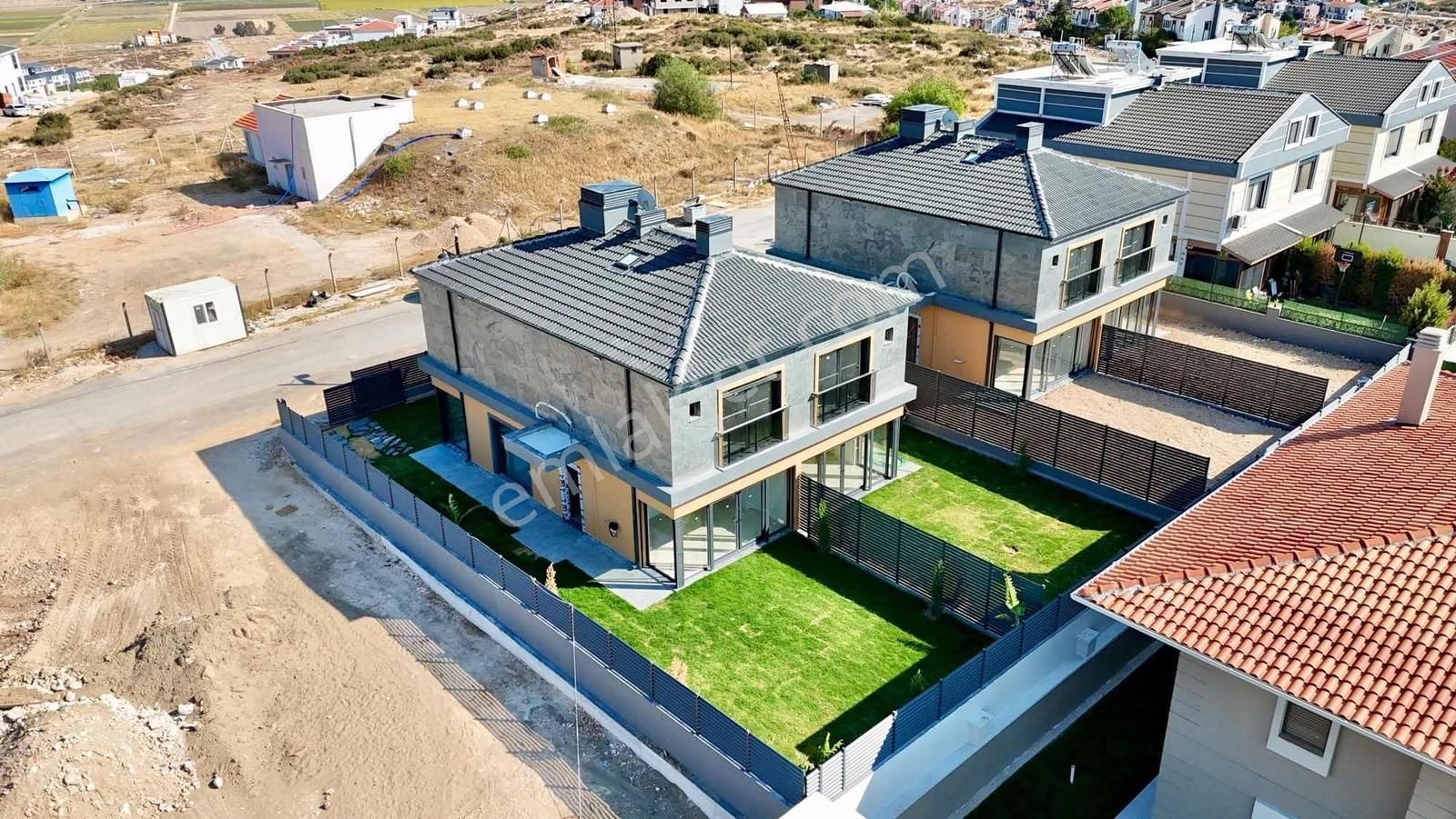 Eliz Grup'tan Satılık 3+1 Geniş Bahçeli Villa - Görsel 12