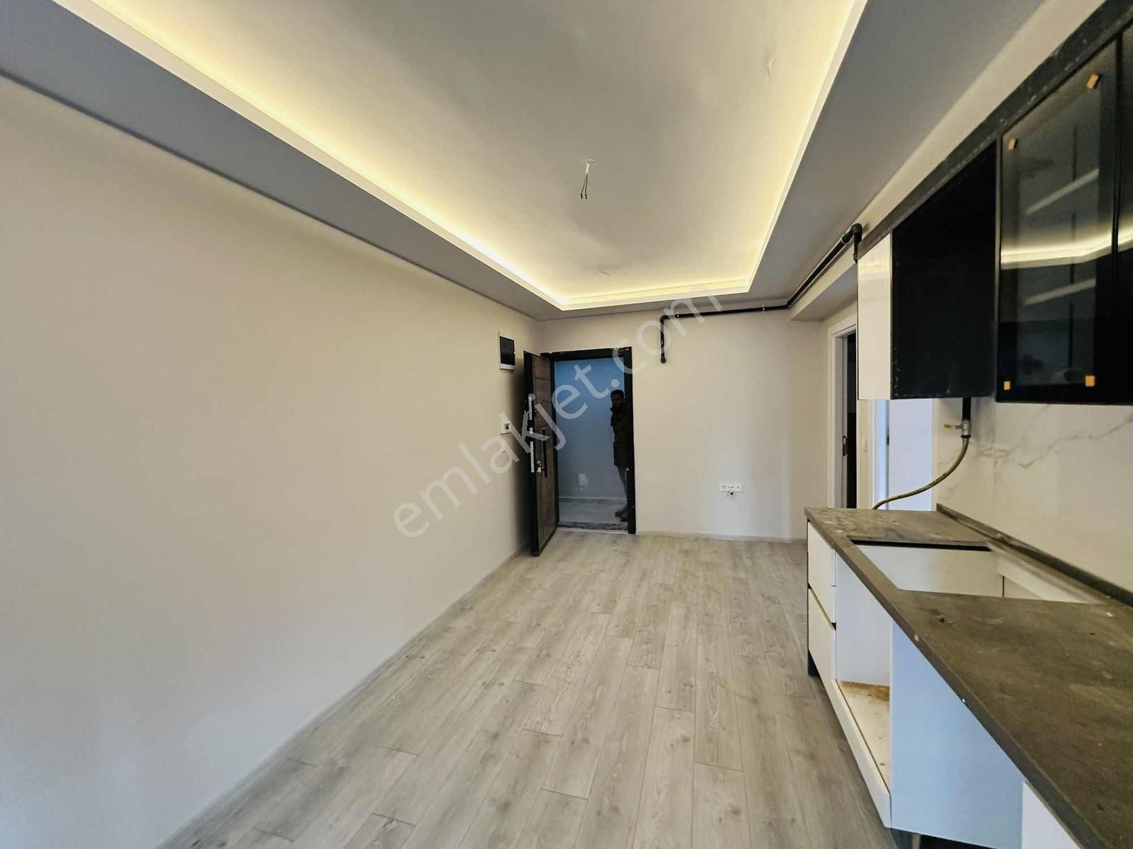Eliz Grup'tan Kiralık 1+1 Zemin Dubleks Daire - Görsel 4