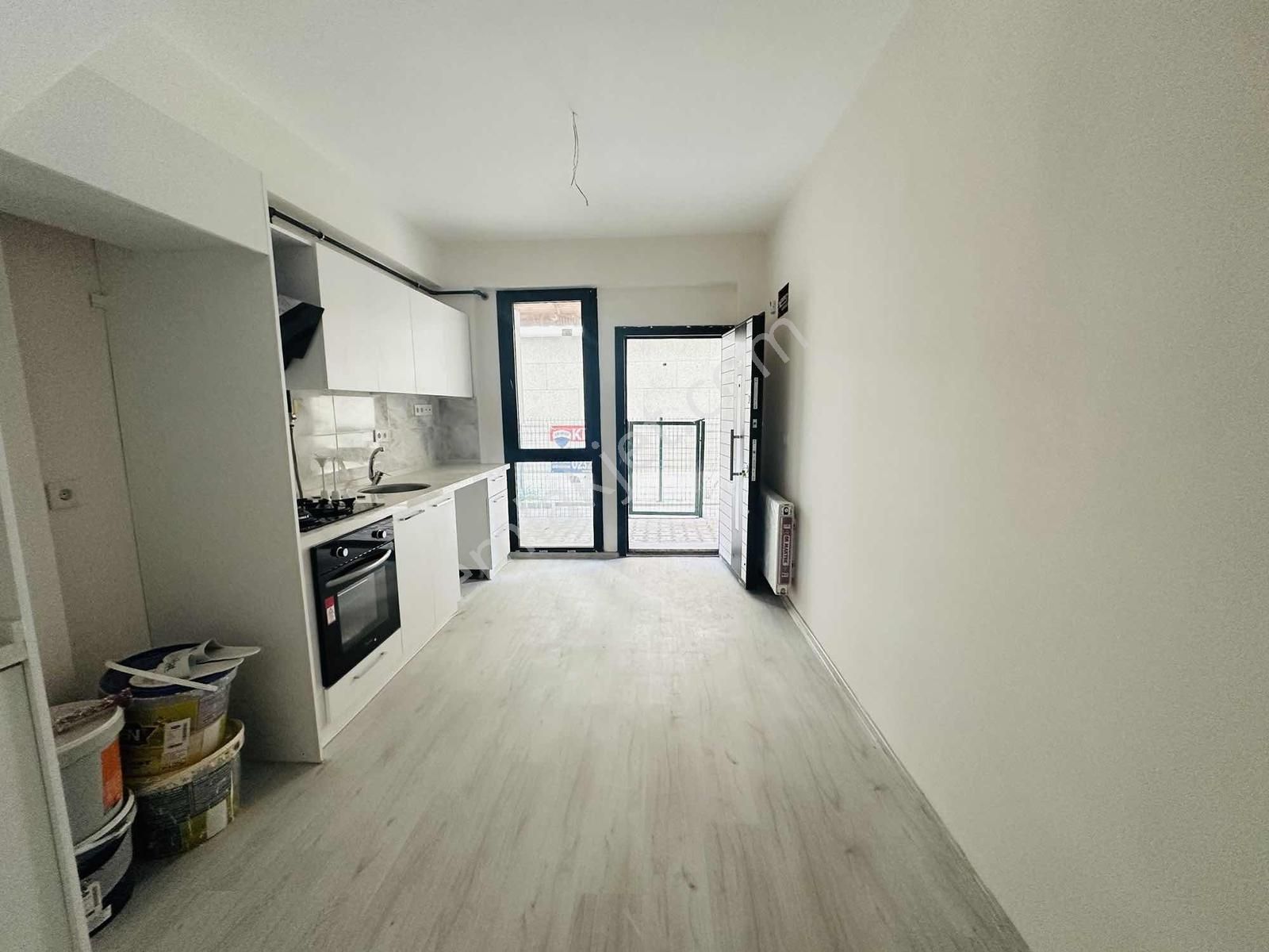 Eliz Grup'tan Kiralık 1+1 Zemin Dubleks Daire - Görsel 7