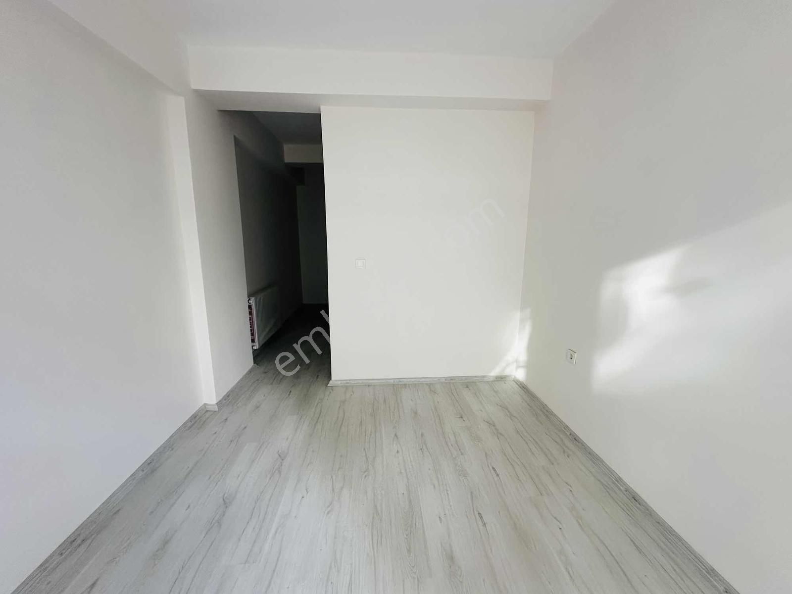 Eliz Grup'tan Kiralık 1+1 Zemin Dubleks Daire - Görsel 10