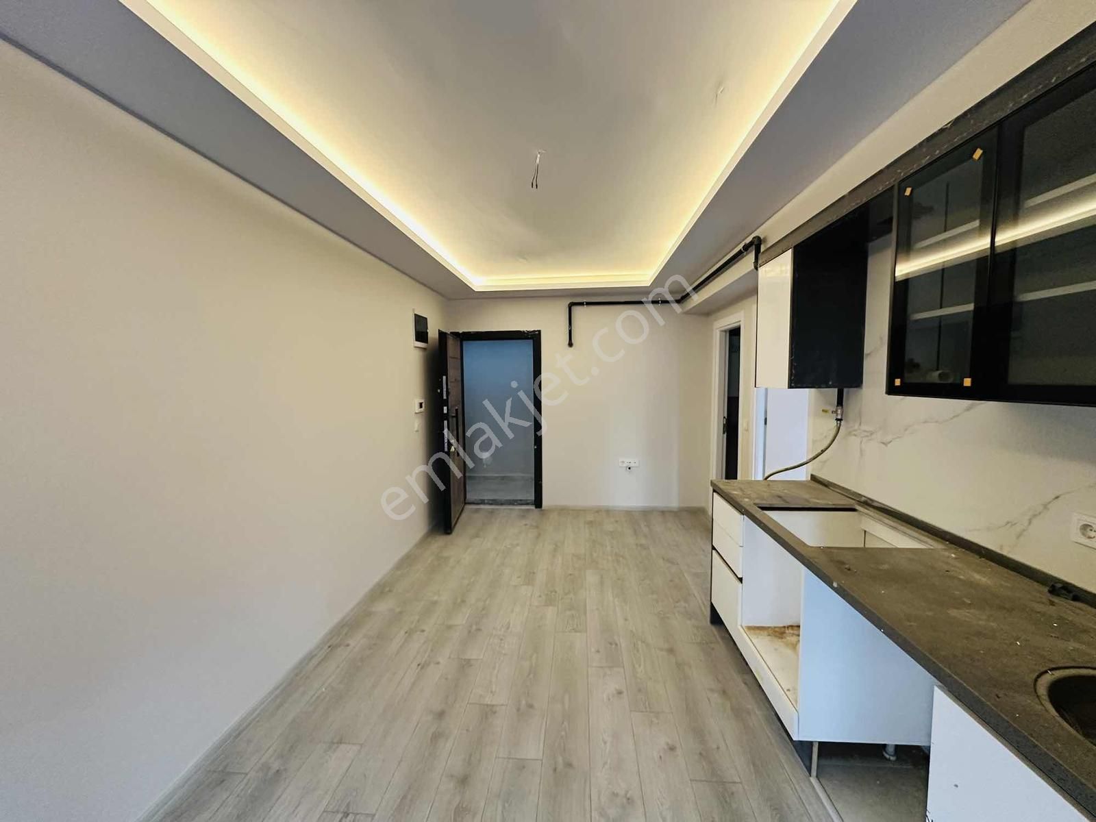 Eliz Grup'tan Kiralık 1+1 Zemin Dubleks Daire - Görsel 17