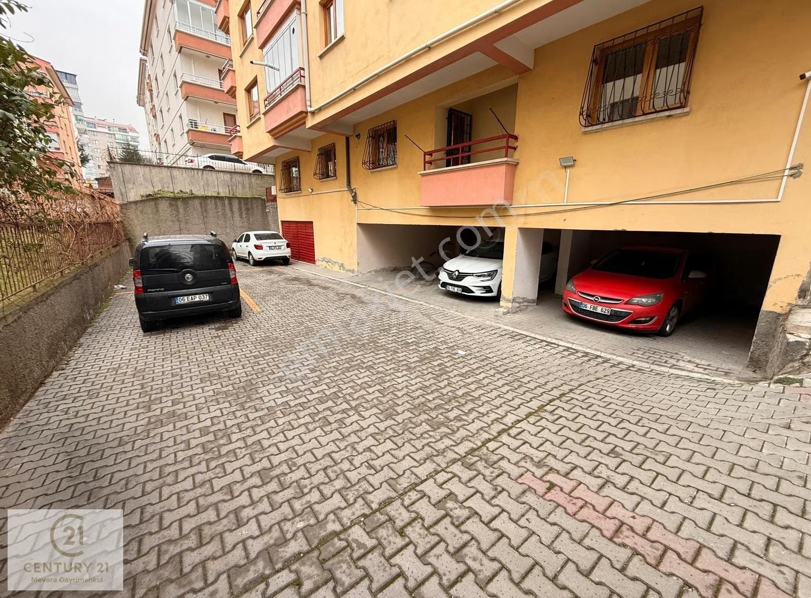 Güneşevlerde Kiralık 3+1 Oturuma Hazır Açık Otopark Doğu Cephe - Görsel 9