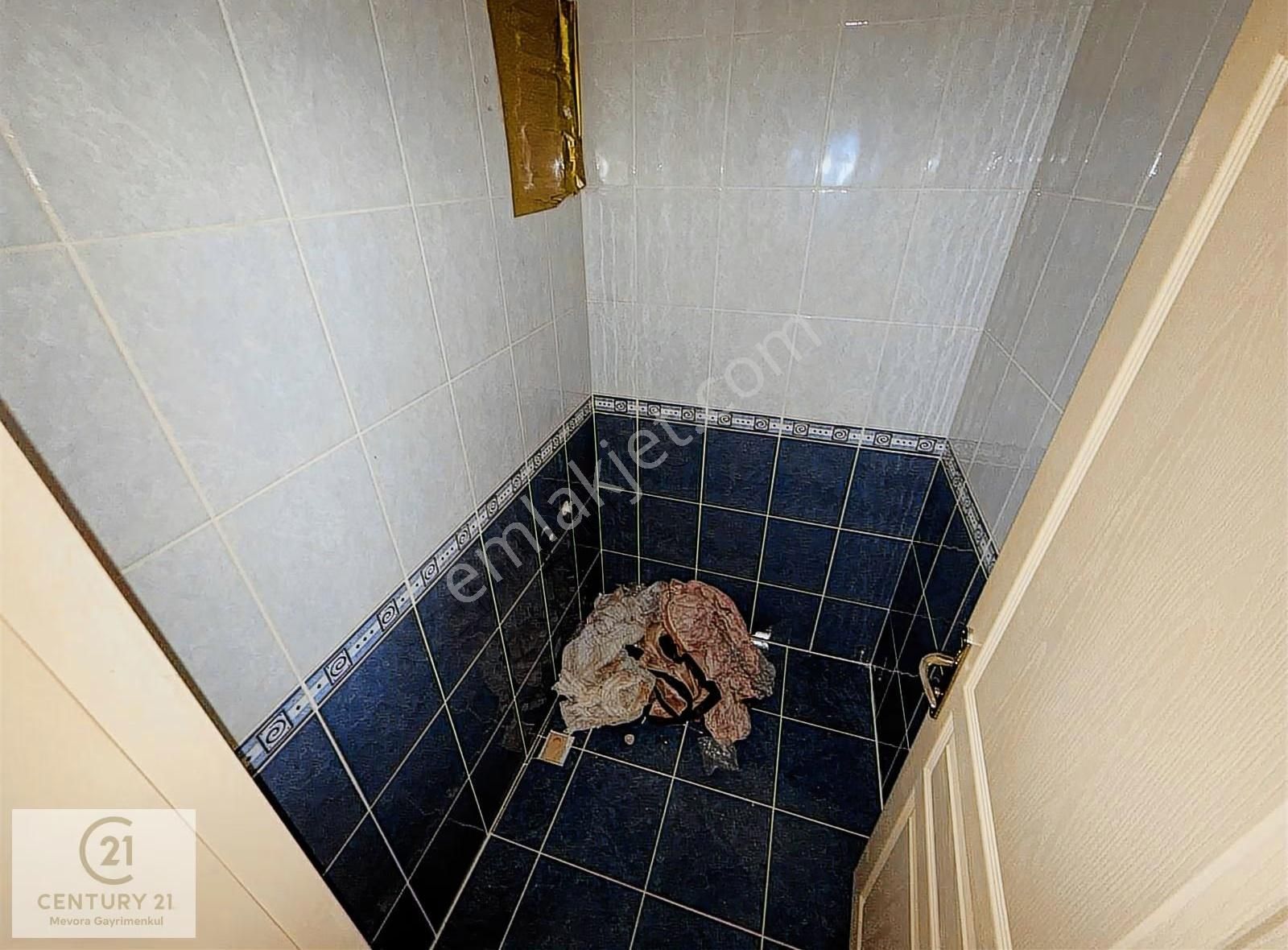 Güneşevlerde Kiralık 3+1 Oturuma Hazır Açık Otopark Doğu Cephe - Görsel 6
