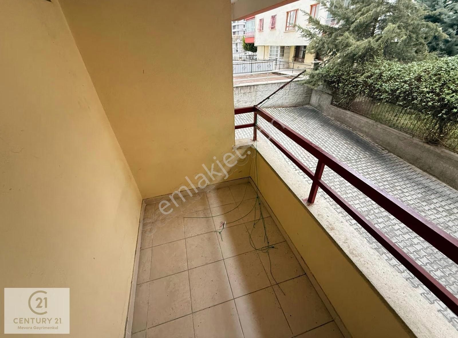 Güneşevlerde Kiralık 3+1 Oturuma Hazır Açık Otopark Doğu Cephe - Görsel 3