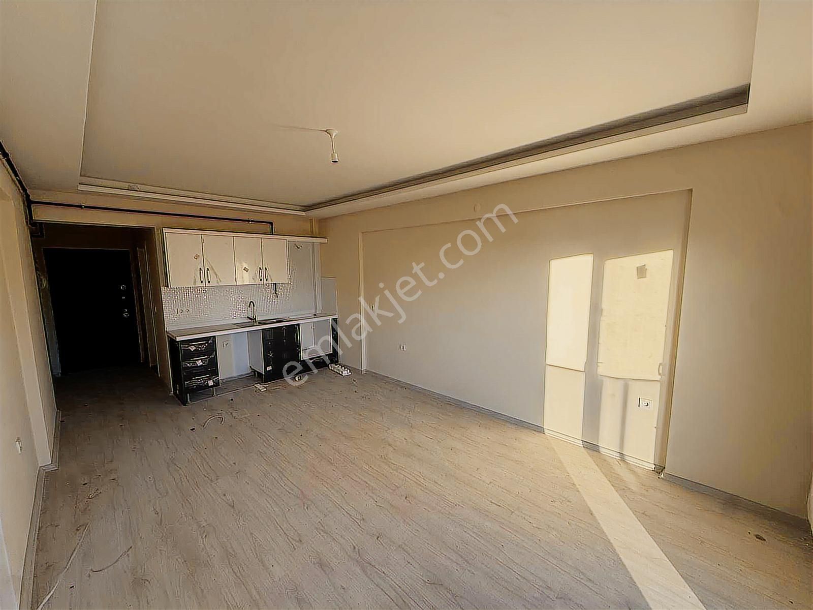 Seyrek'te Önü Açık Kombili Ova Cepheli 1+1 Satılık Daire - Görsel 3