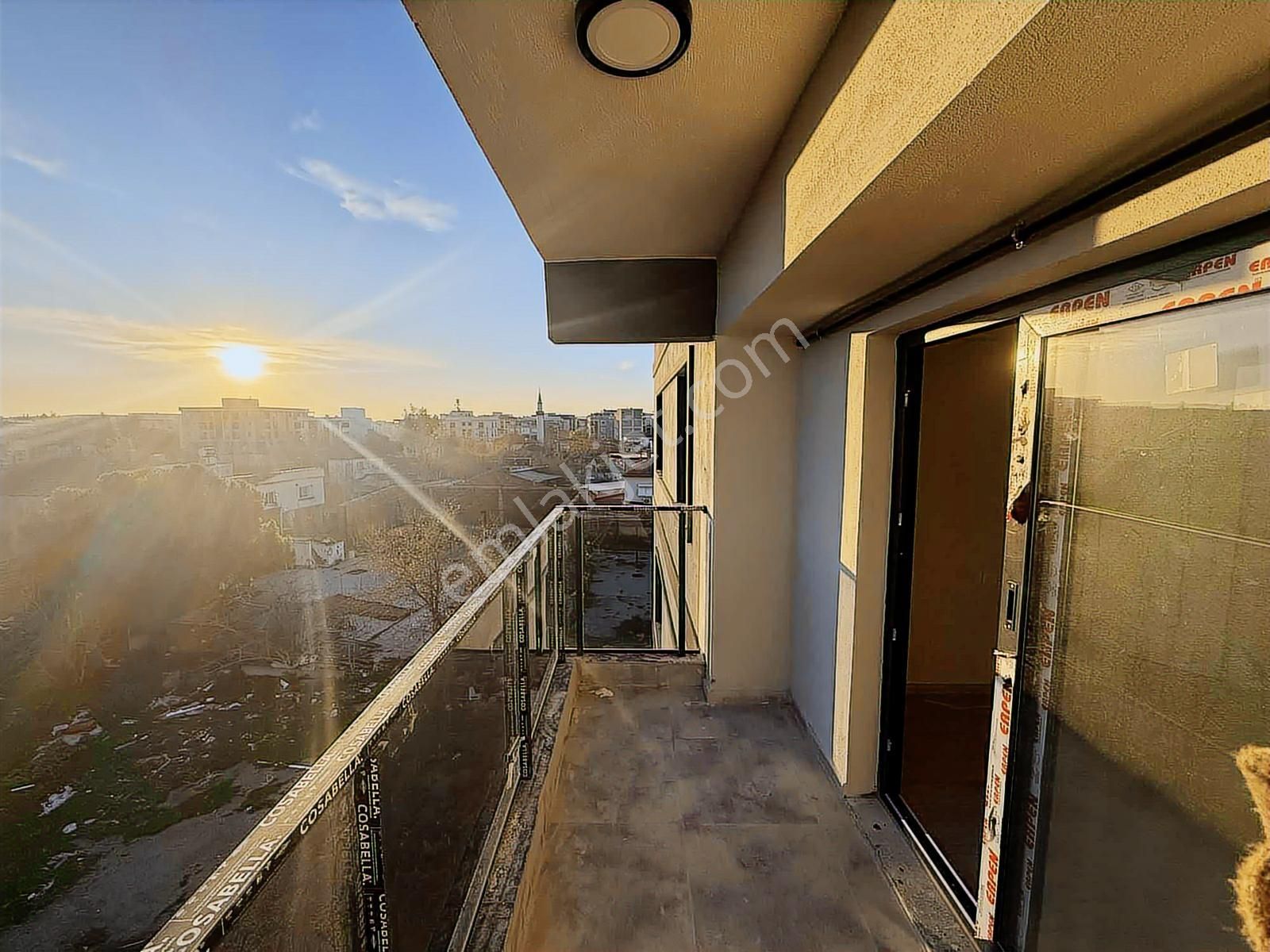 Seyrek'te Önü Açık Kombili Ova Cepheli 1+1 Satılık Daire - Görsel 18