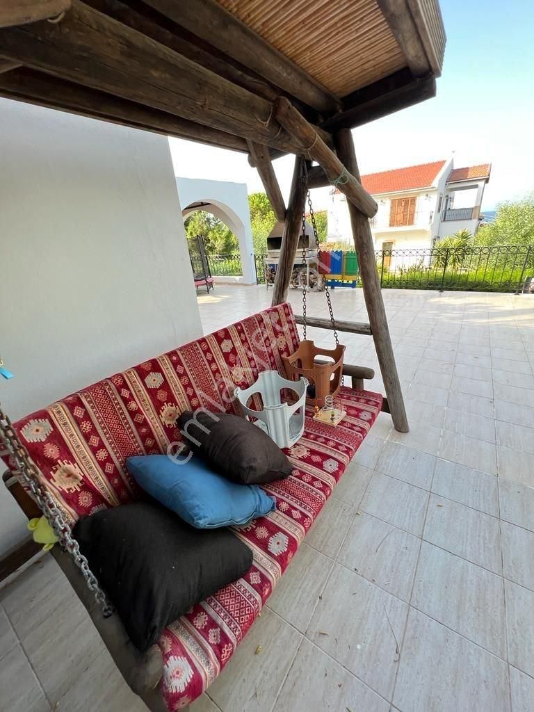 Girne Alsancak'da Deniz Ve Dağ Manzaralı Satılık 3+1 Villa - Görsel 24