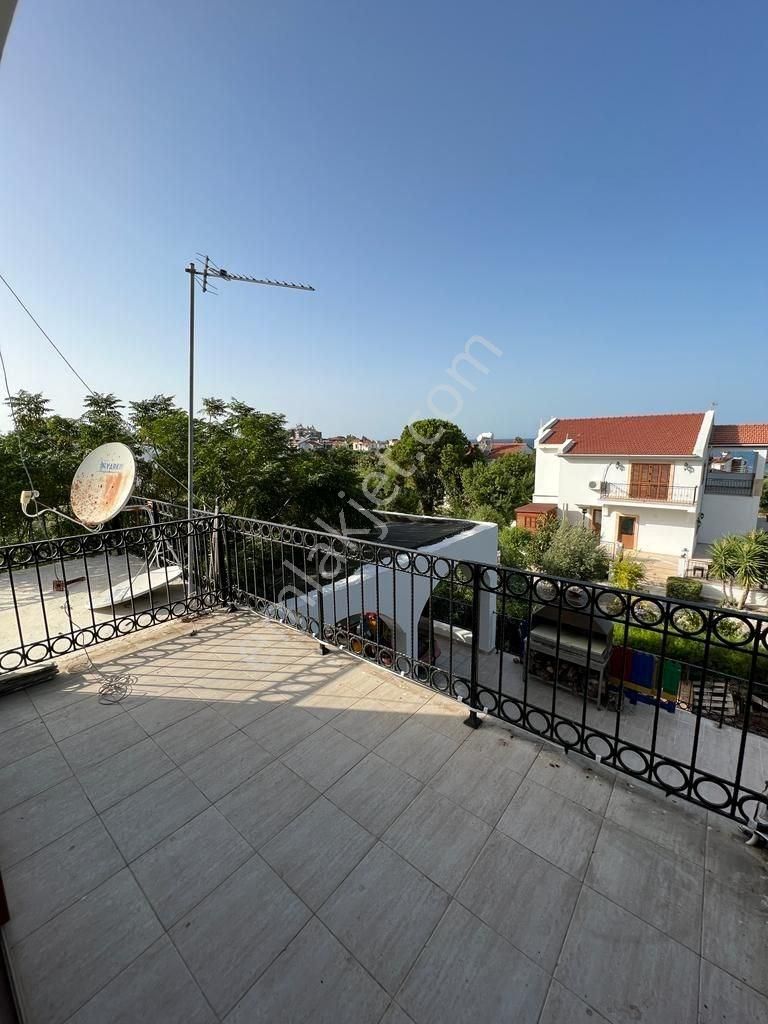 Girne Alsancak'da Deniz Ve Dağ Manzaralı Satılık 3+1 Villa - Görsel 26