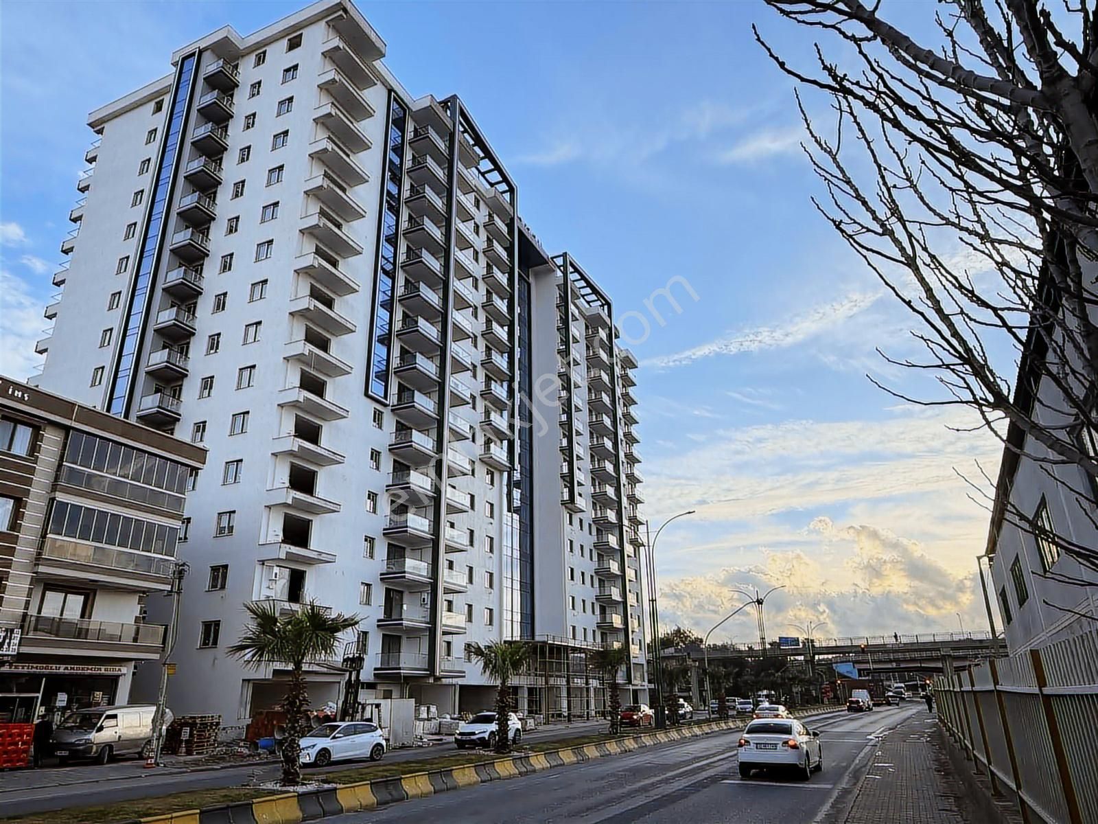 Menemen T Yapı Safir'de Kredili İzban Dibinde 1+1 Satılık Daire