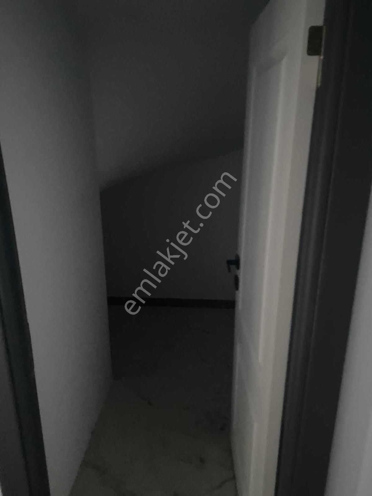 Arslanlar Gruptan 4+1 Teraslı 2 Giyinme Odalı Site Dairesi - Görsel 27