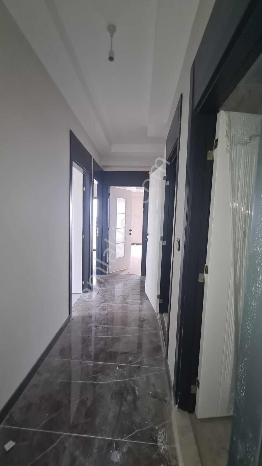 Ahmet Zenbilci Bulvarı Üzerinde| Sıfır Önü Açık 2+1 - Görsel 11