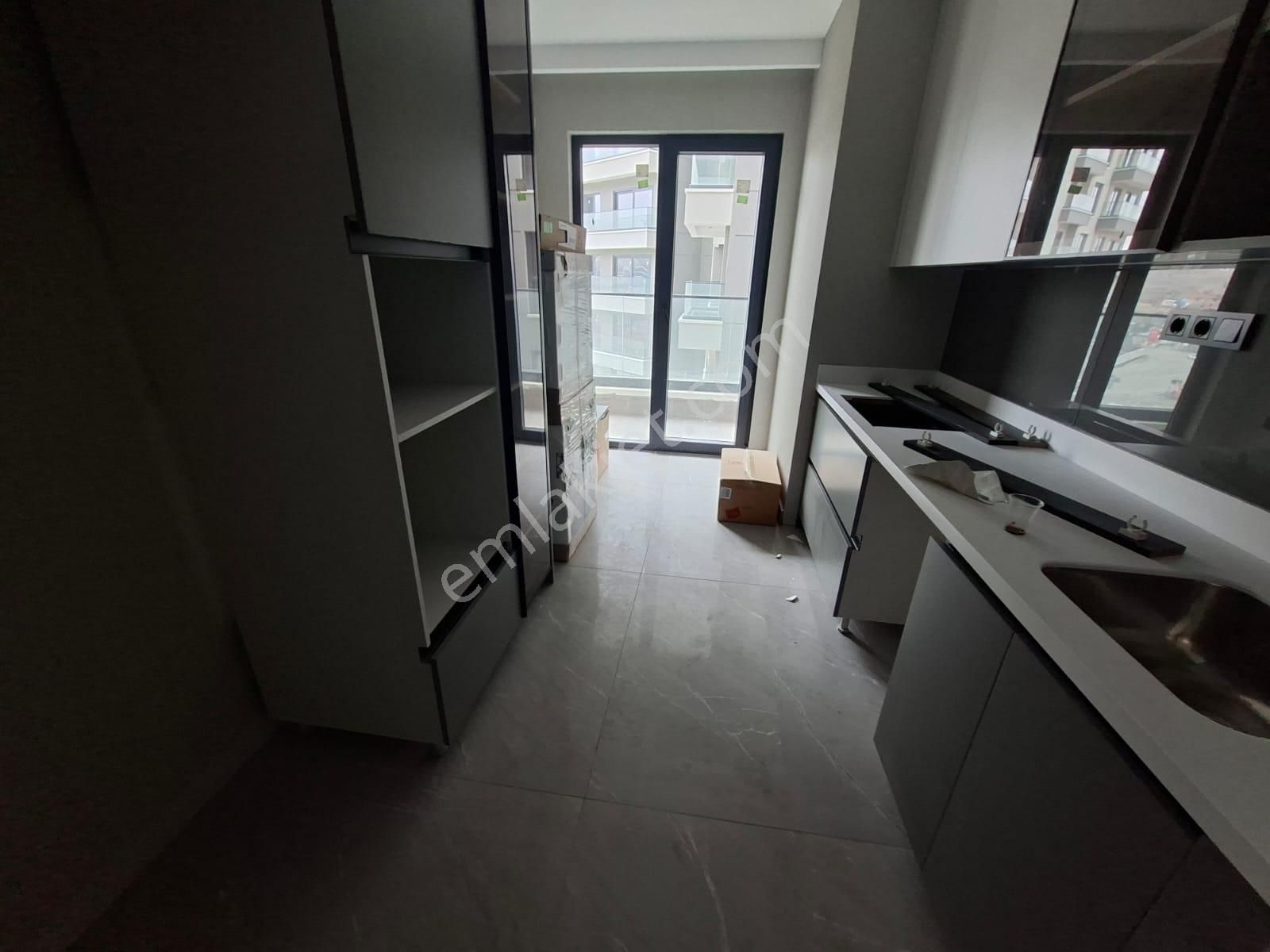 Lüks Site İçerisinde Ferah Ve Aydınlık 2 Oda 1 Salon Daire !! - Görsel 16