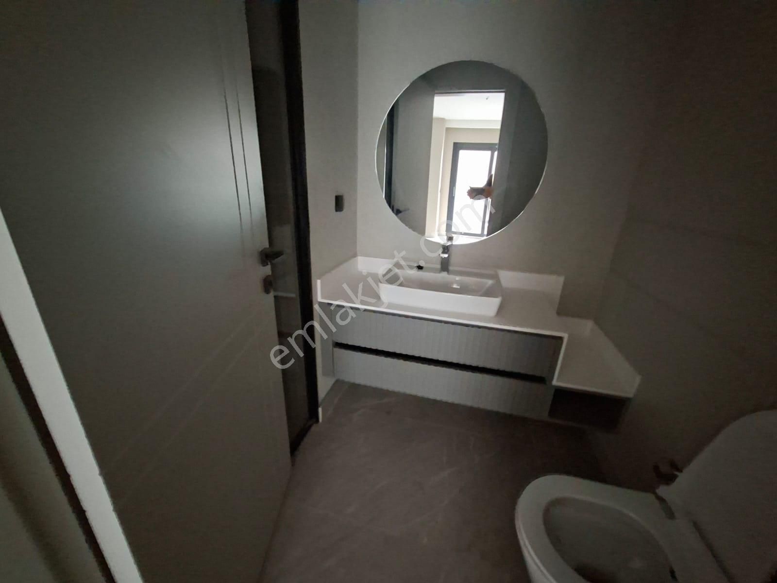 Lüks Site İçerisinde Ferah Ve Aydınlık 2 Oda 1 Salon Daire !! - Görsel 14