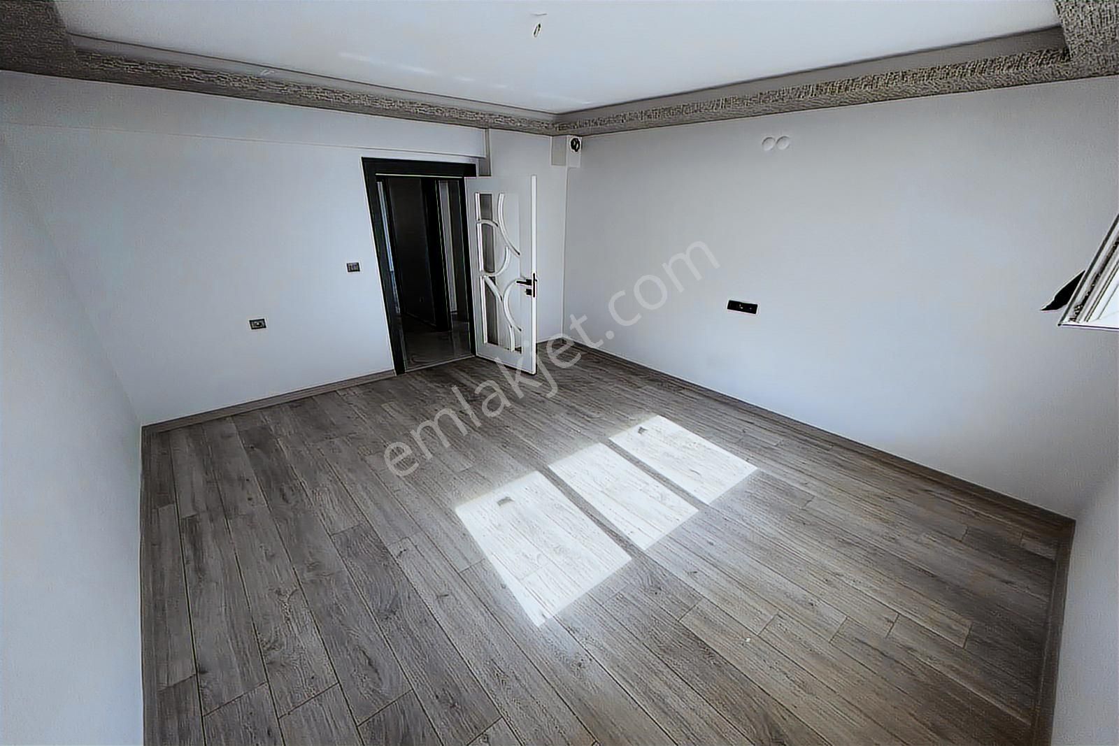 New Kentten 29 Ekim Mah. 3+1 Yerden Isıtmalı Kat Konumunda Daire - Görsel 32