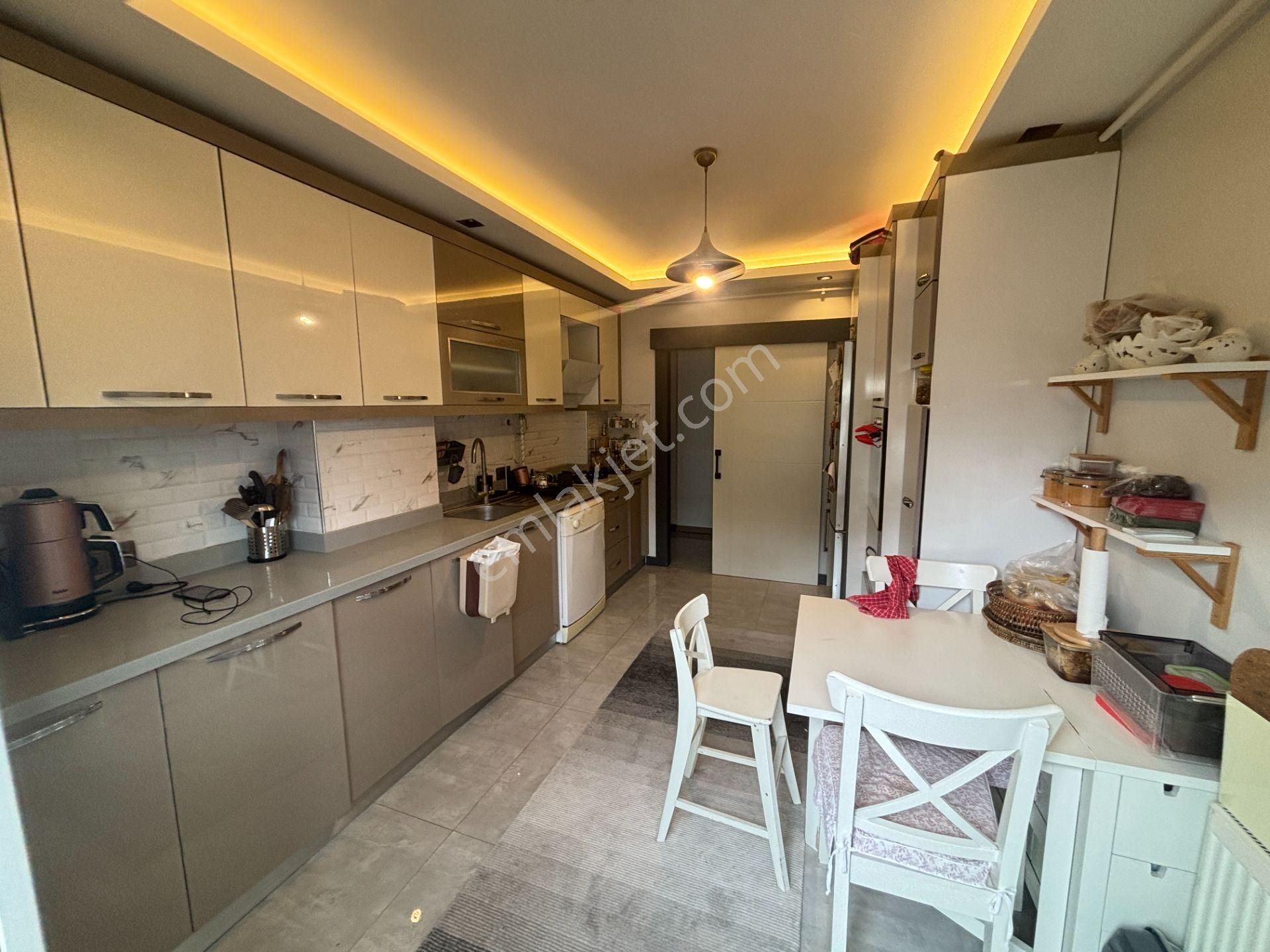 Kapalı Otoparklı Arakat Doğalgazlı 3+1 - Görsel 7