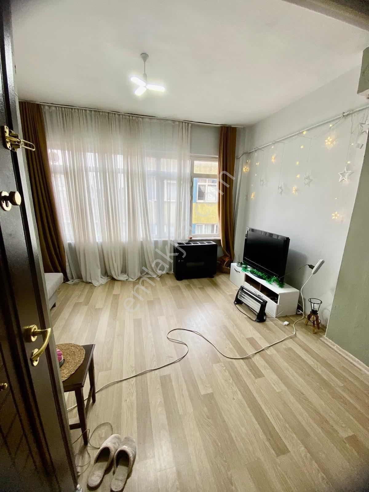 Ali Topal Grmk 1+1 60m2 Eşyalı Kiralık Bakırköy Marmaray Yanı - Görsel 3