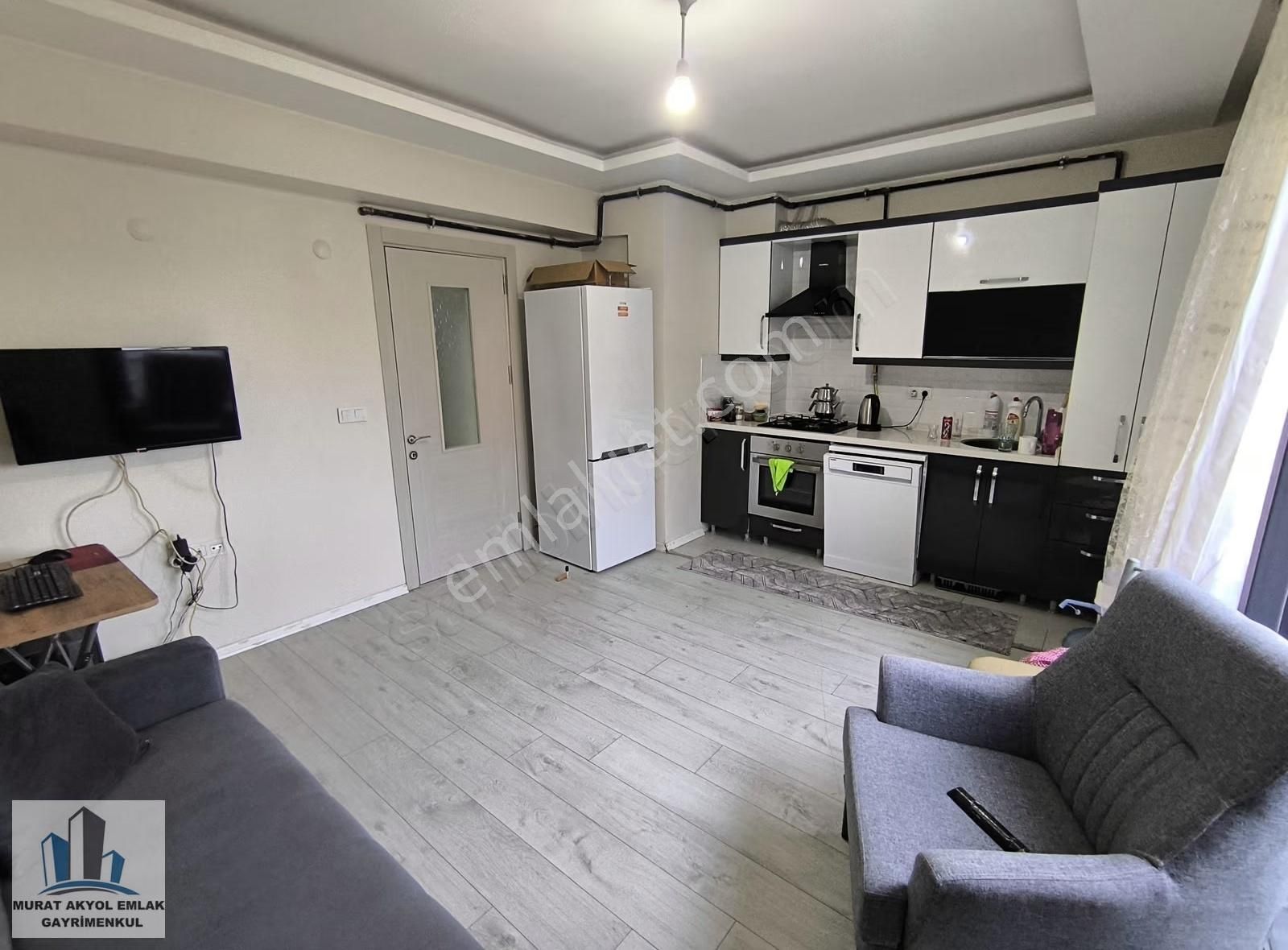 Buca Çevik 1 Meydan Yakınında 1+1 50m2 Doğalgazlı Satılık Daire